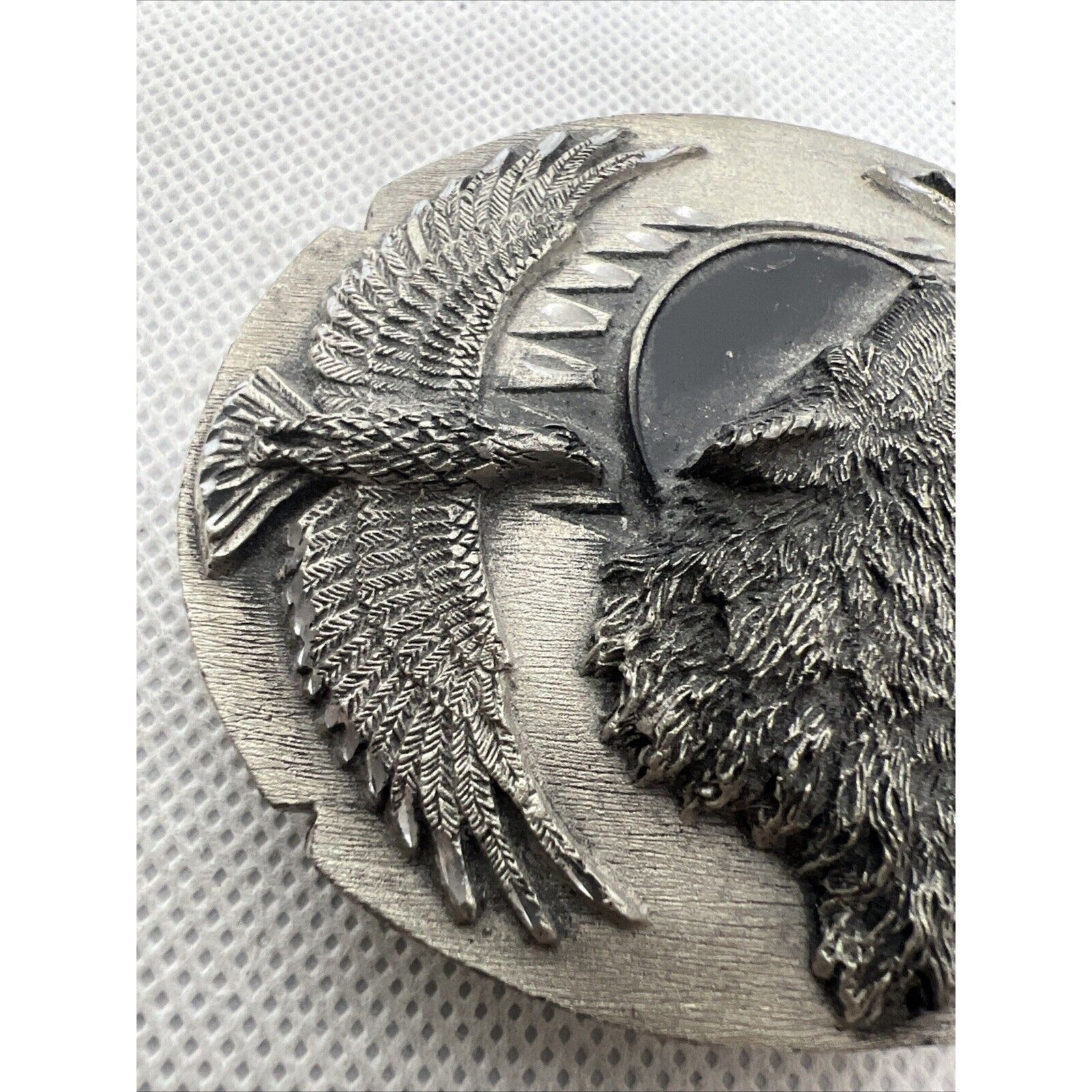 Siskiyou Buckle Co. Pewter Belt Buckle 1995 Wolf Eagle Native
