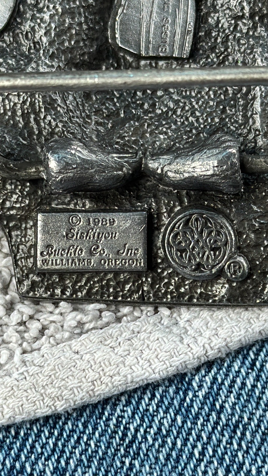 Vintage GREYHOUND belt buckle BUS heavy pewter WESTERN cowboy driver USA 1989