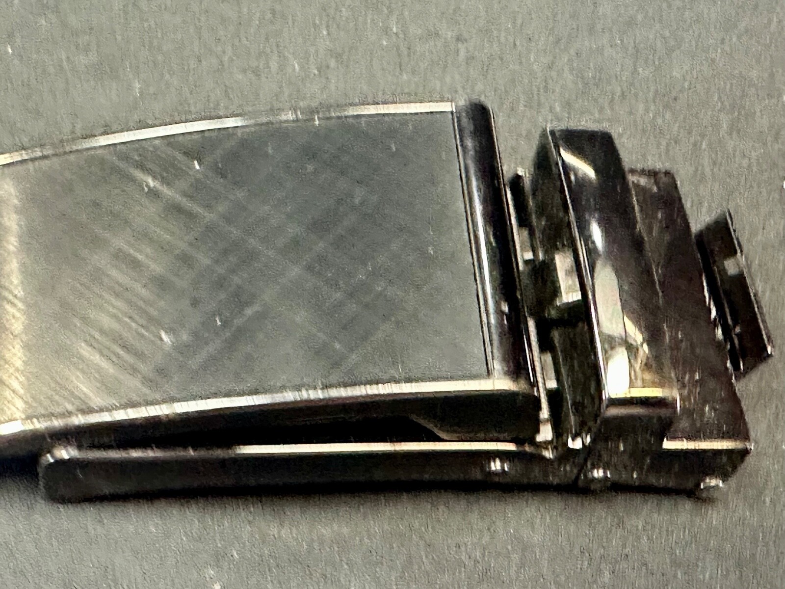 Replacement Black Mesh Pattern Ratchet Style Belt Buckle