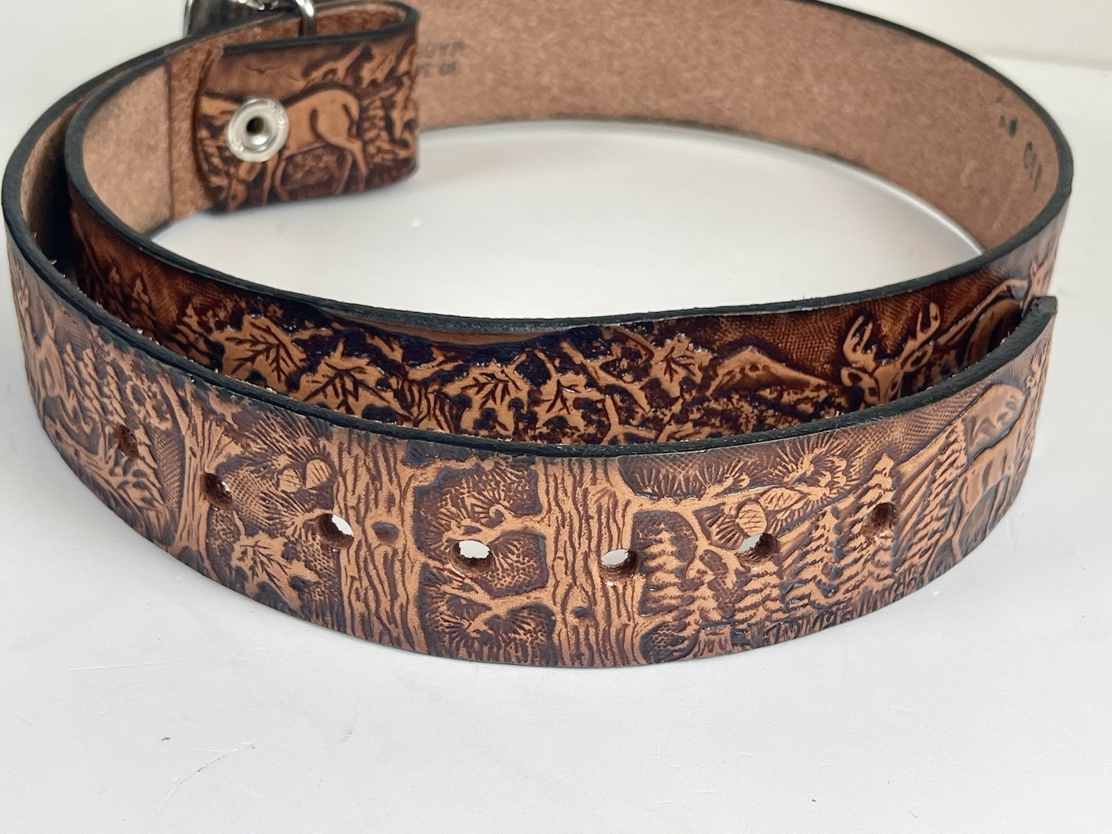 Vtg Tooled Leather Western Belt & Brown Stone BUCKLE 30/34 Small Deer Woods USA