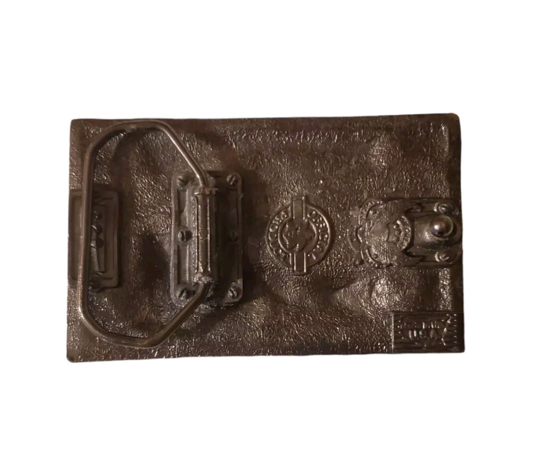 Genuine BUDWEISER Beer Brass Belt Buckle (1982; Serial No. 820) 2 1/8&Prime; X 3 1/2&Prime;