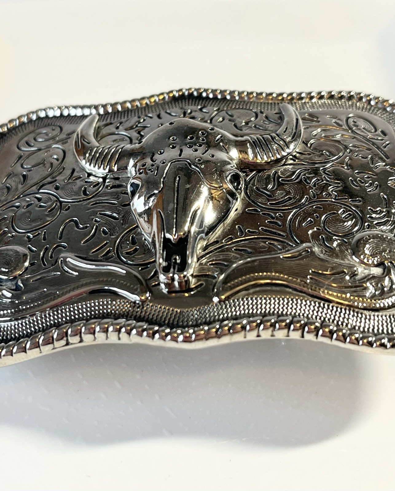 Steer Head Skull Belt Buckle With Rope Border Preloved