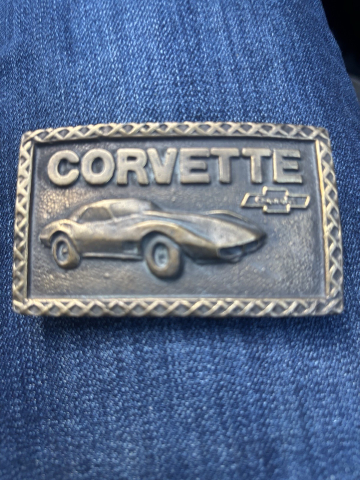 Vintage 1970&rsquo;s SOLID BRASS Chevy Corvette belt buckle 3&Prime; wide Nice