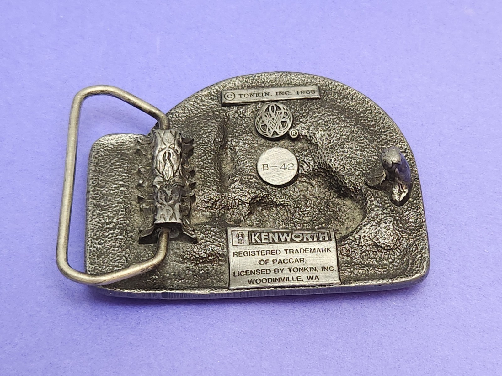 KENWORTH Tonkin 1985 B-42 Pewter Belt Buckle Semi Truck Trucker Vintage