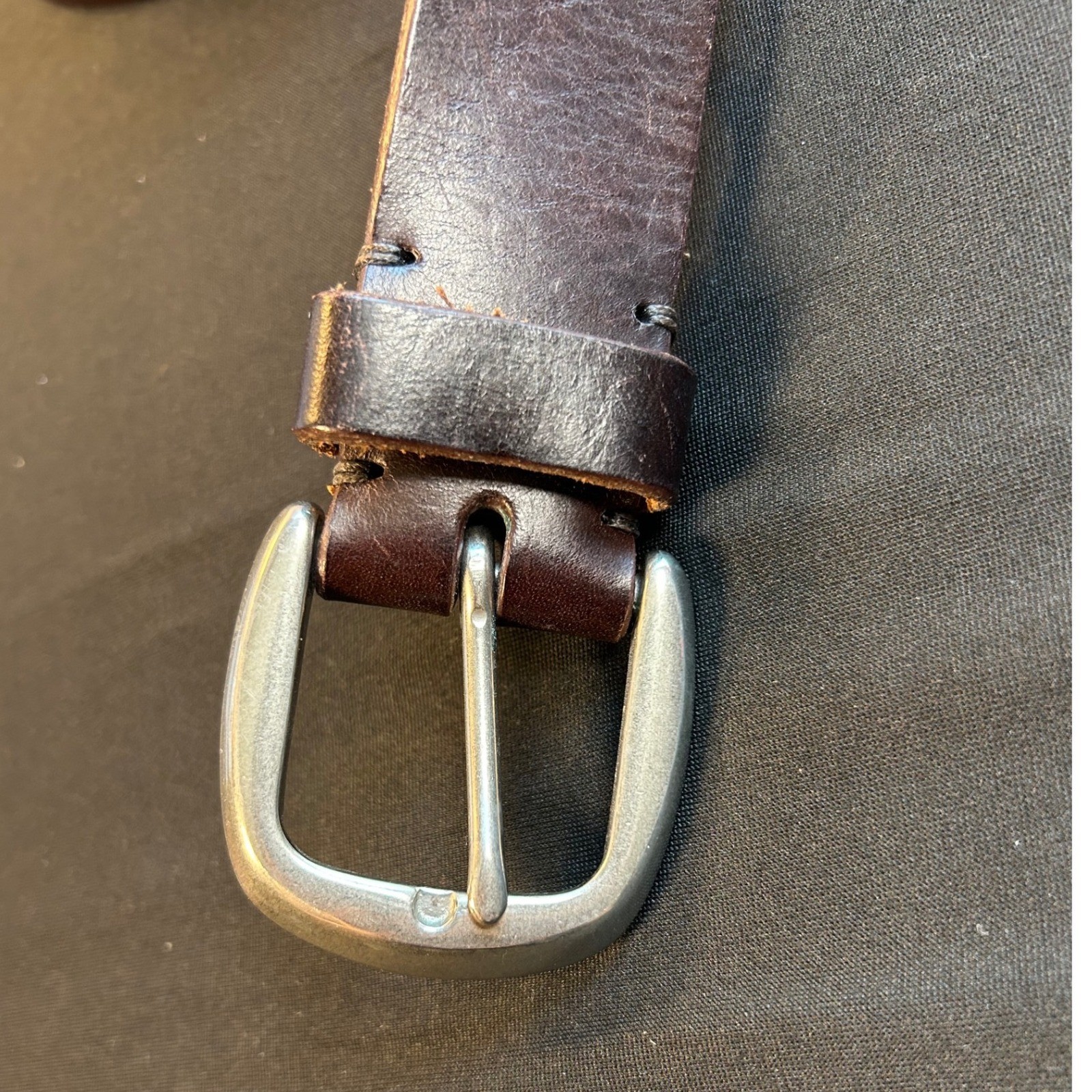 Cole Haan mens solid brass buckle brown leather belt old money preppy wedding