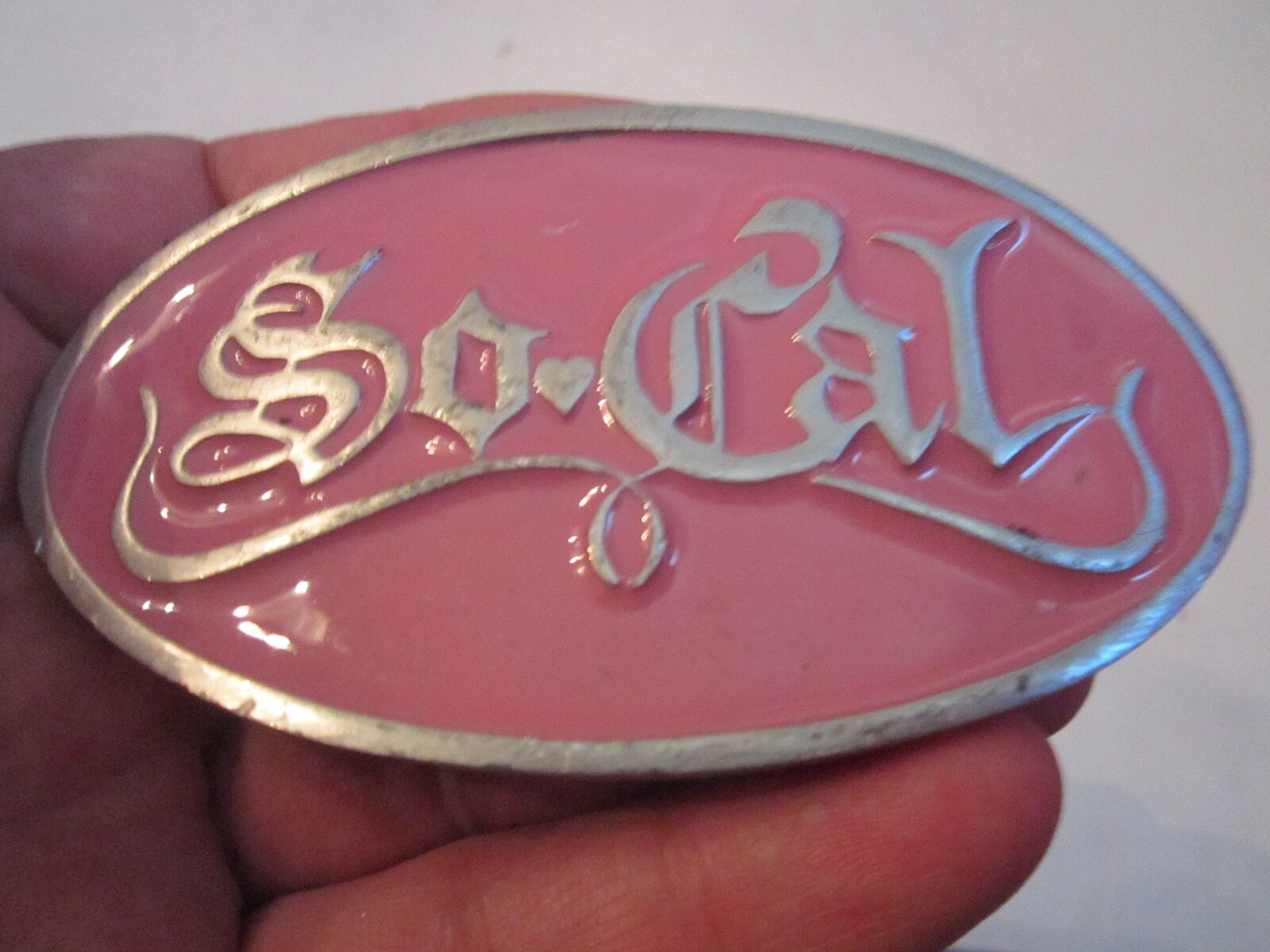 SOUTHERN CALIFORNIA BELT BUCKLE – PINK – GW-16