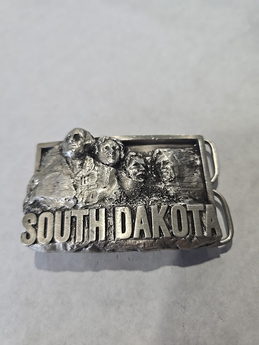 belt buckle