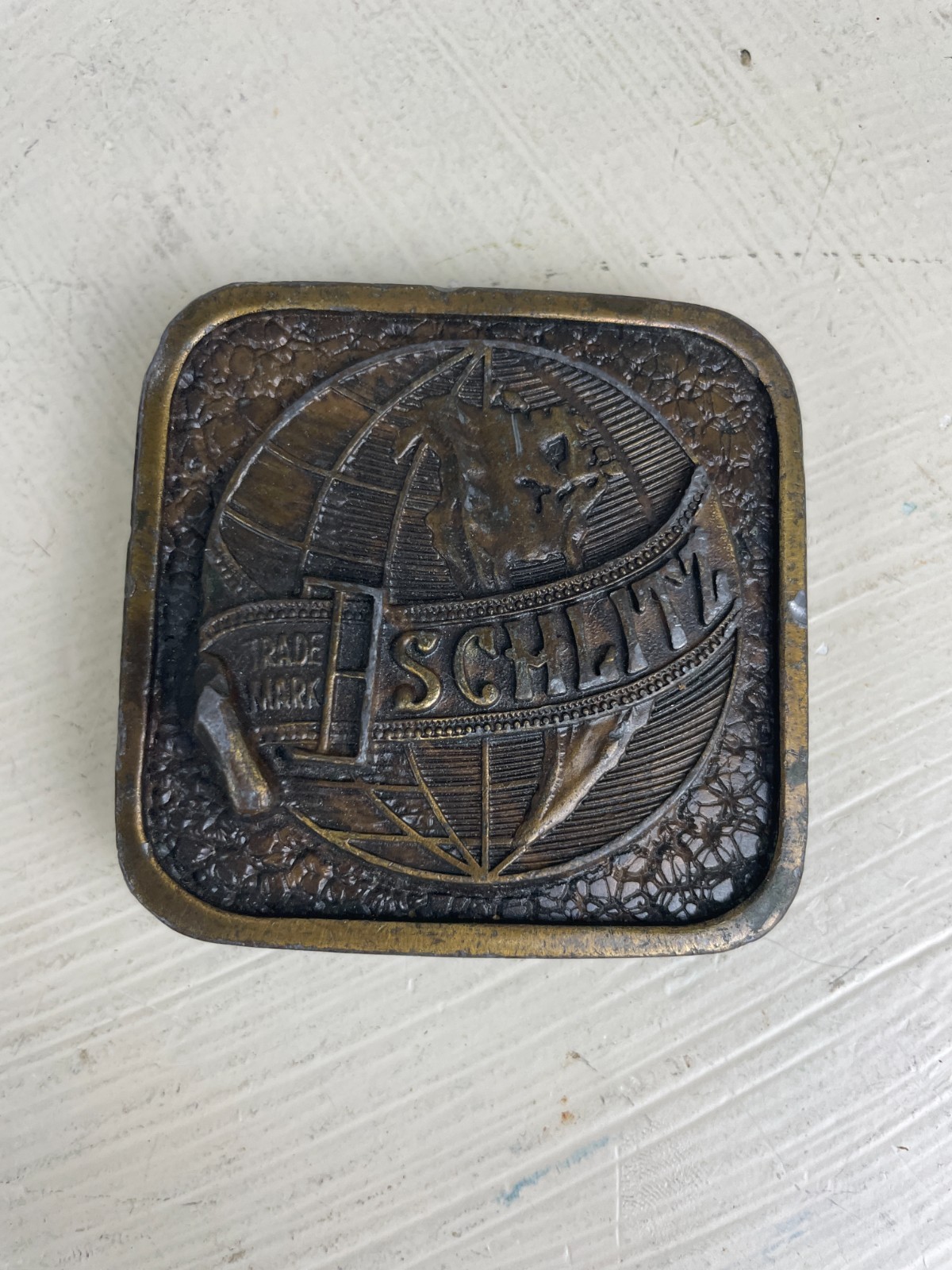 Vintage Schlitz Beer Brewery Advertising Belt Buckle Globe Logo Design