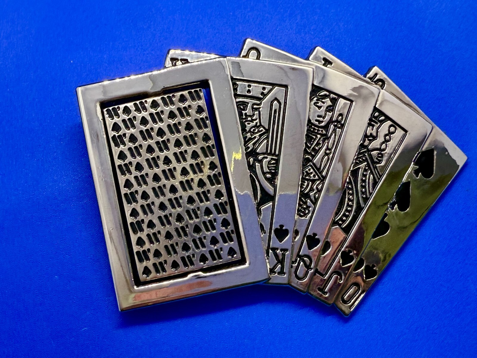 Royal Straight Flush Casino Poker Gambling Spinning Reversible Ace Belt Buckle