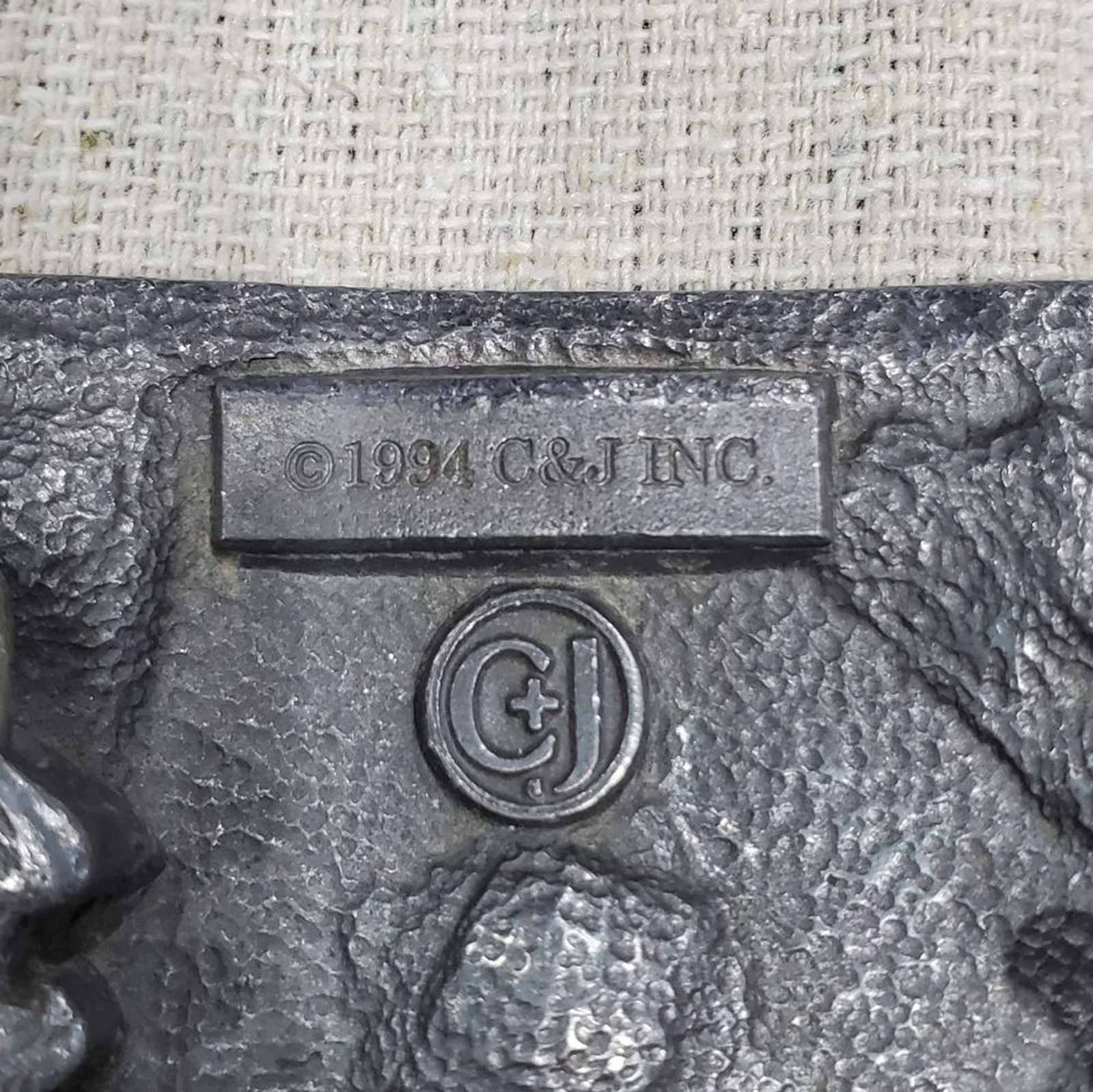 VINTAGE CARPENTER BELT BUCKLE SILVER METAL C&J INC 1994 COLLECTIBLE MENSWEAR DAD