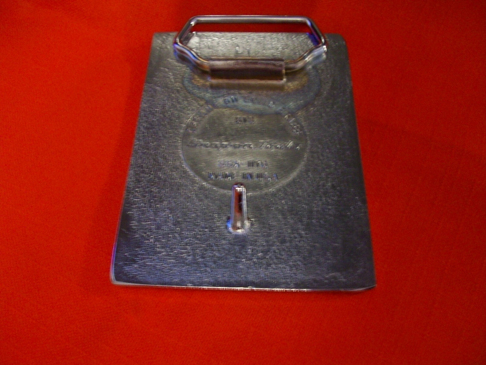VINTAGE PREOWNED RUNNIN&rsquo;STRONG WITH TEAM SNAP ON Chrome-Brass Belt Buckle