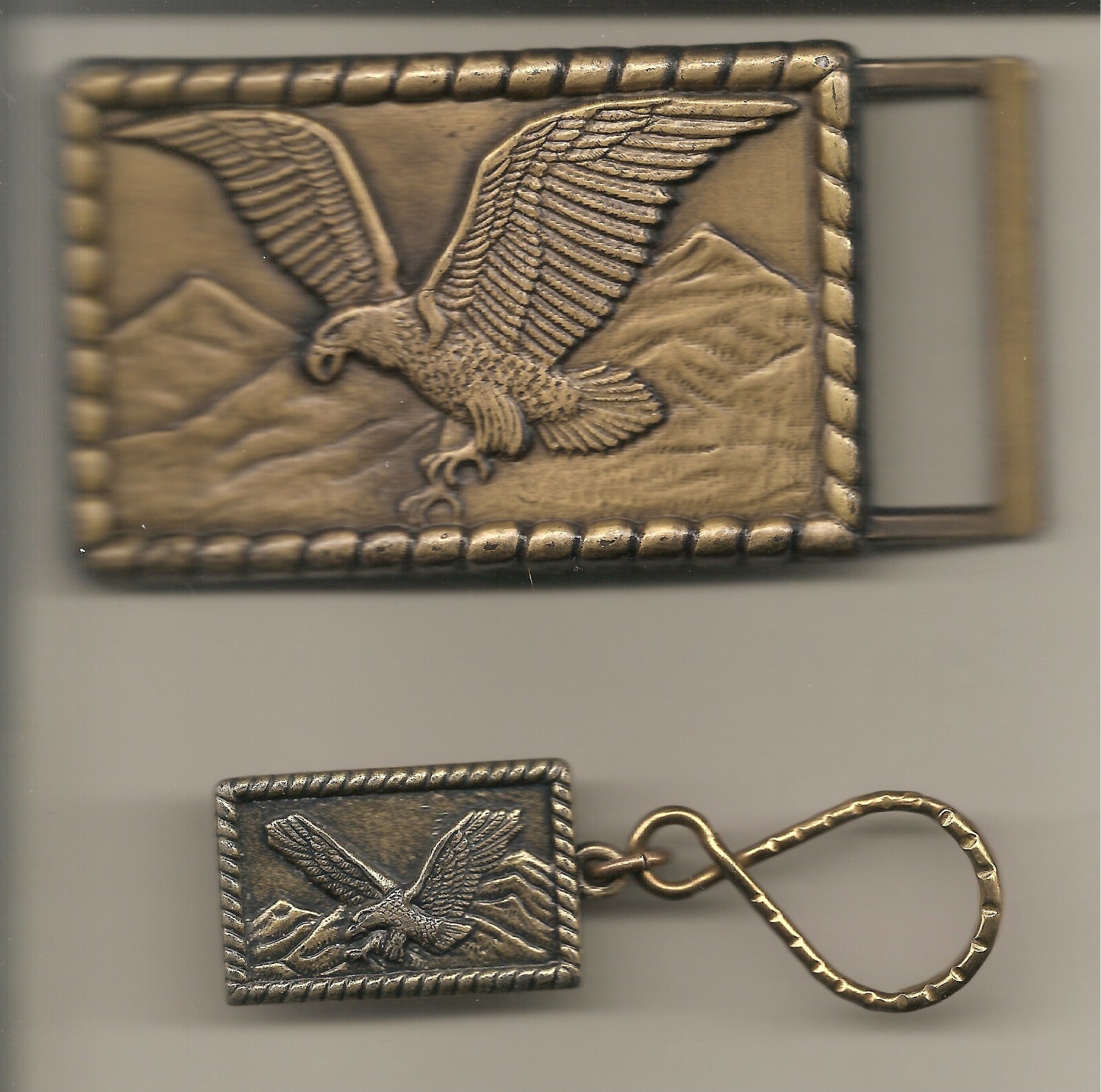 GOLDEN BALD EAGLE BELT BUCKLE / with KEY CHAIN
