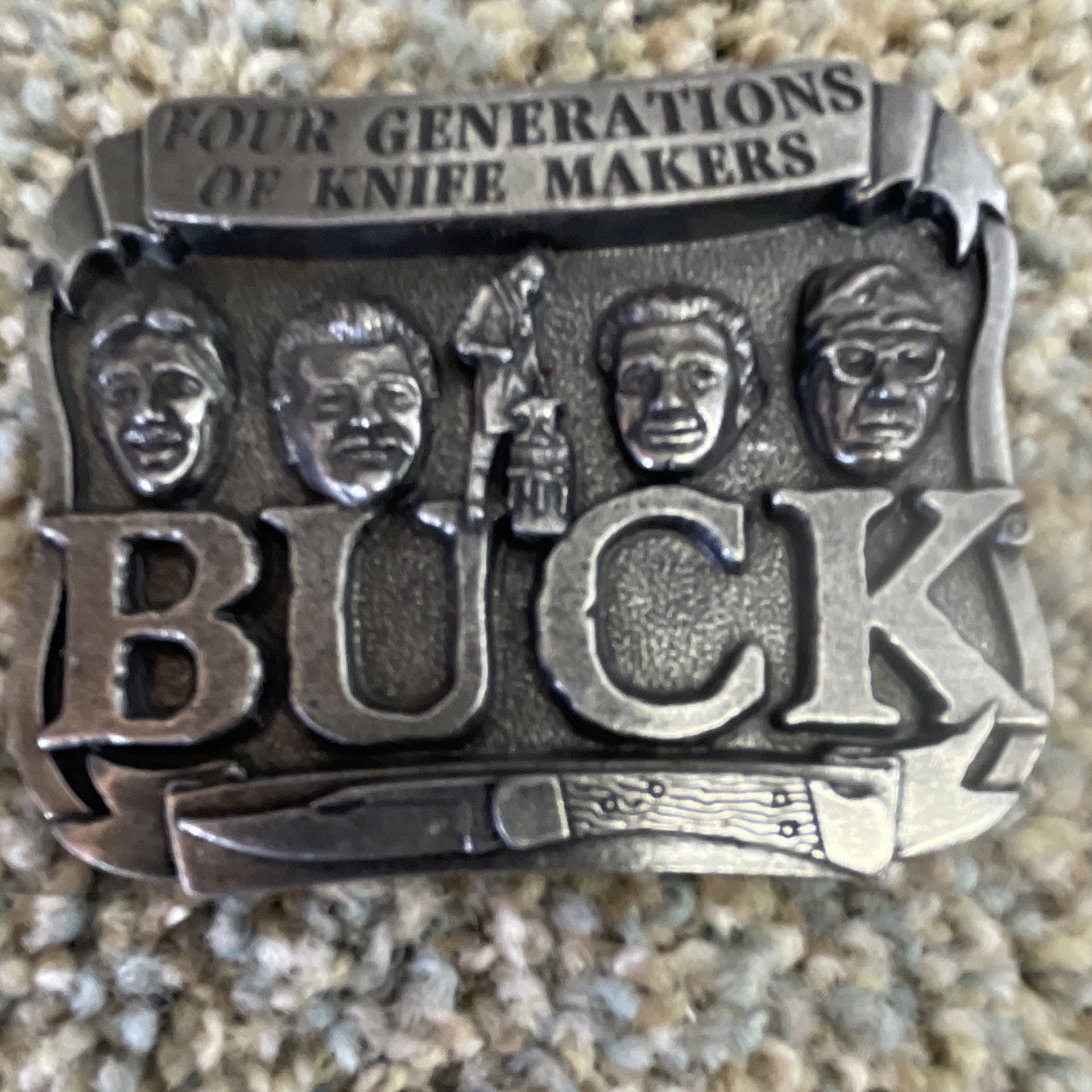 Buck Knives Metal Belt Buckle Silver Western 1.5in « Four Generations » Text