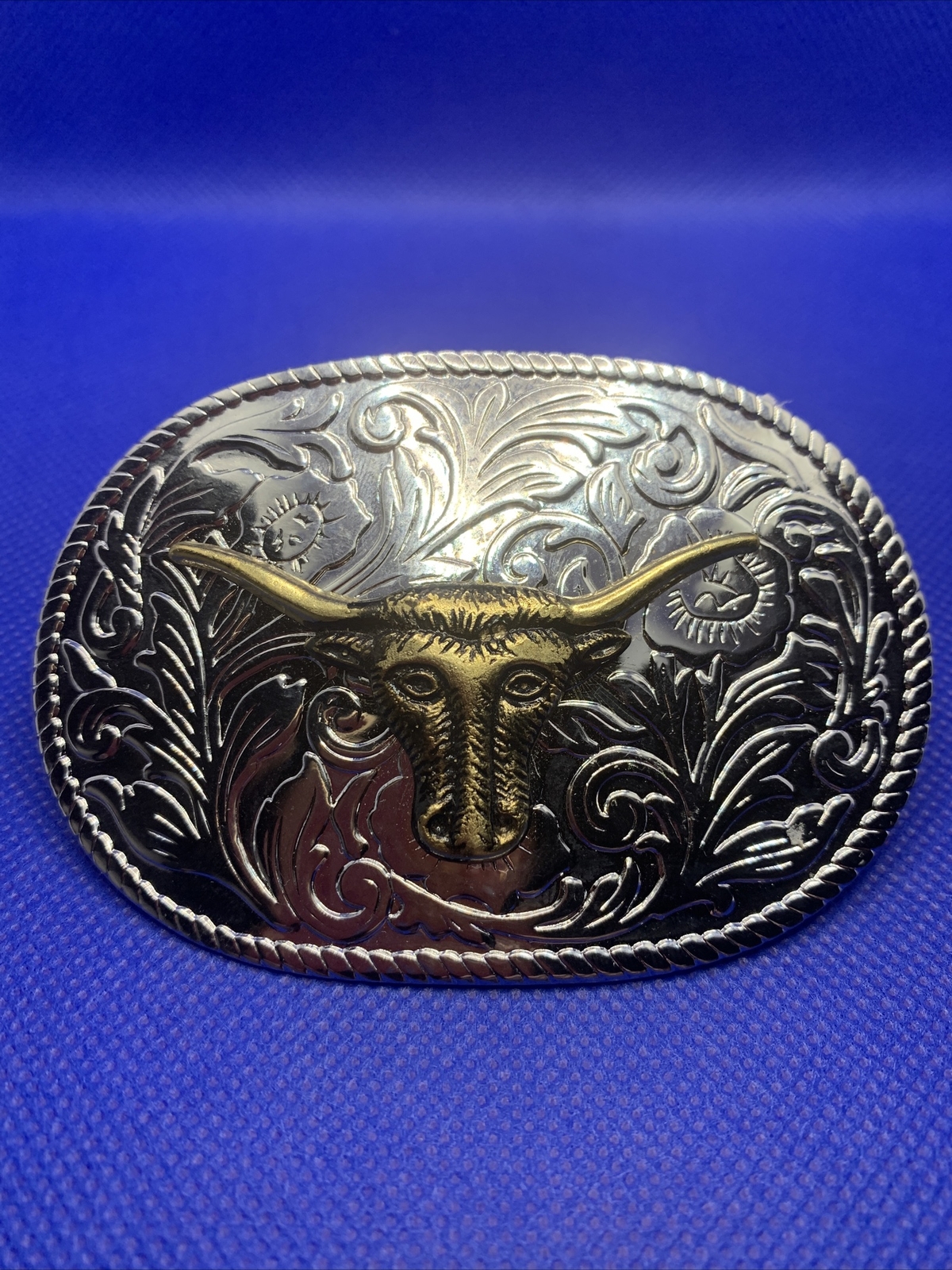 Silver And Gold Toned Longhorn Steer Cattle Belt Buckle Cowboy Cowgirl