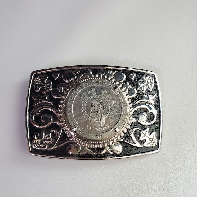 Mr. Sy&rsquo;s Casino Las Vegas 1979 $1 Gaming Token Western Belt Buckle Silver Tone