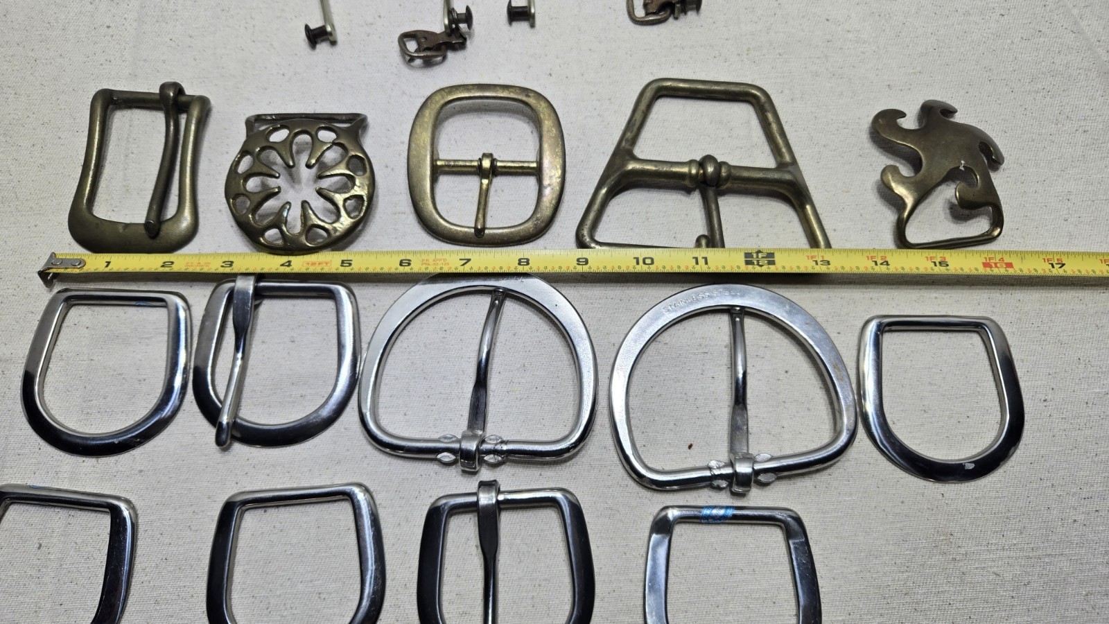 Mixed Lot 19 Belt Buckels Different Shapes And Sizes Some Vintage Also Vtg Spurs