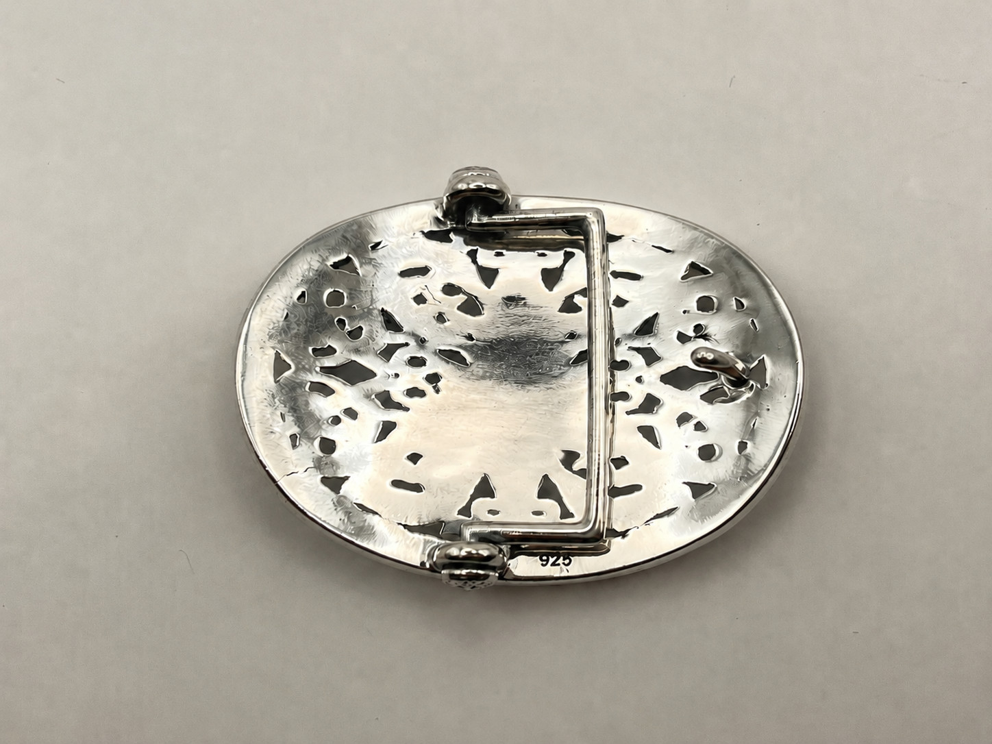 Gothic Cross Belt Buckle Silver Tone Ornate Oval Biker 4.1oz【CCKRO】