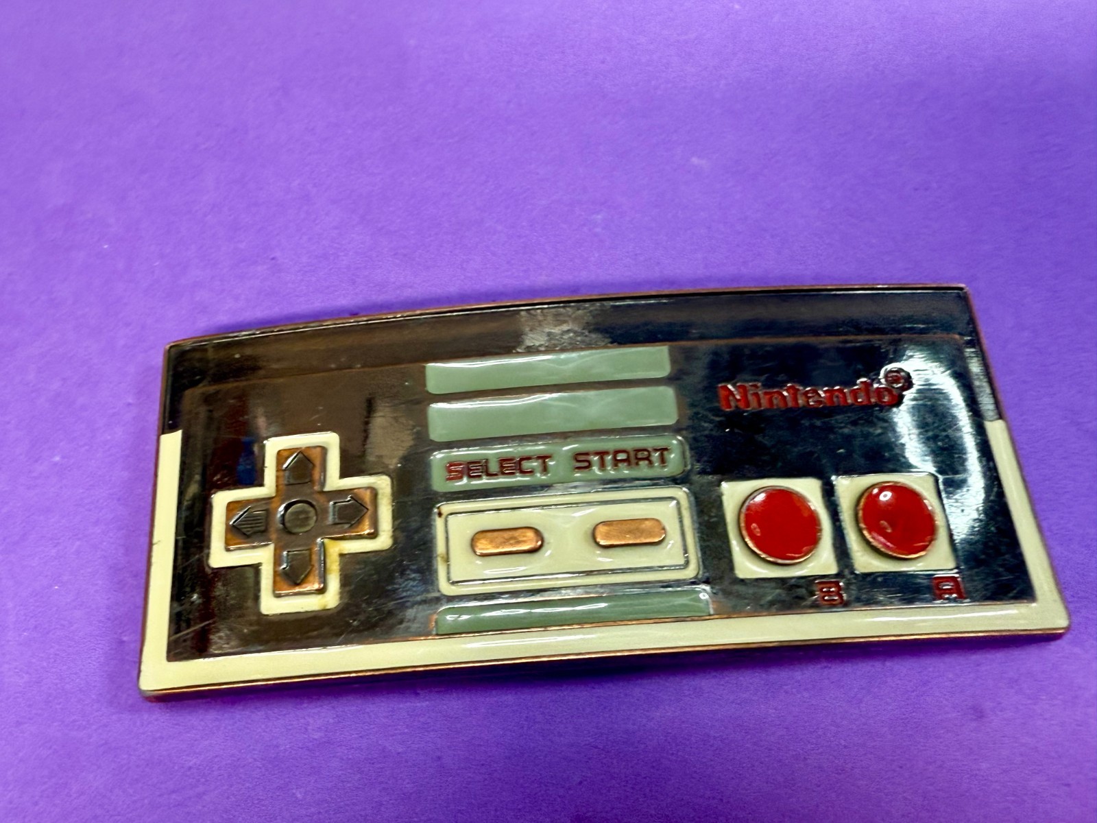 Nintendo 2011 NES Video Game Controller Used Video Game System Belt Buckle
