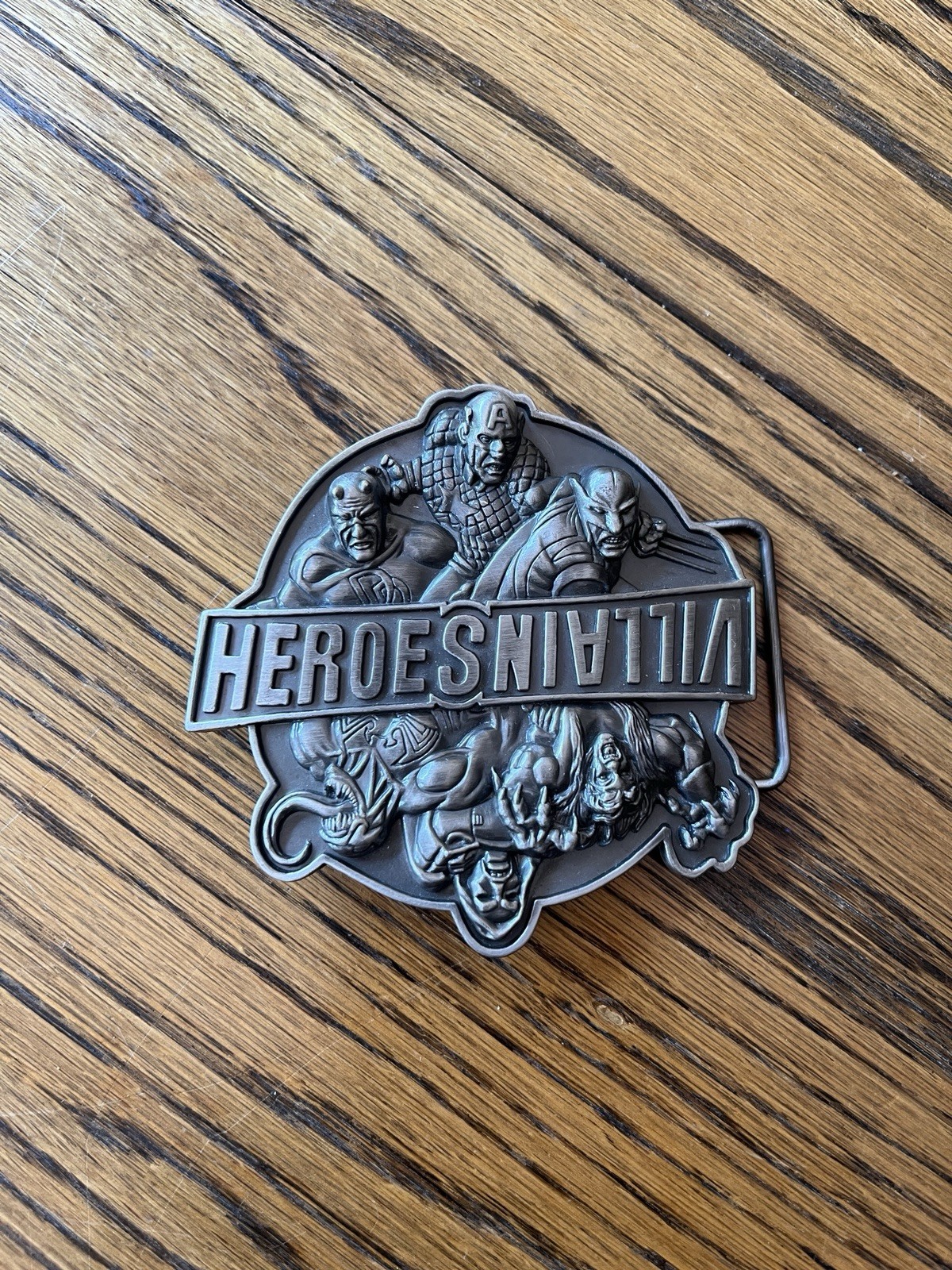 2009 MARVEL Comic HEROES VS VILLAINS And Green Lantern BELT BUCKLE