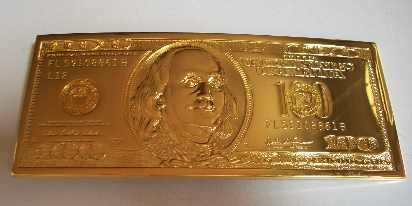 MEN&rsquo;S FASHION GOLD FINISH $100 METAL CASUAL BUCKLE TO WEAR WITH BELT (NO BELT)