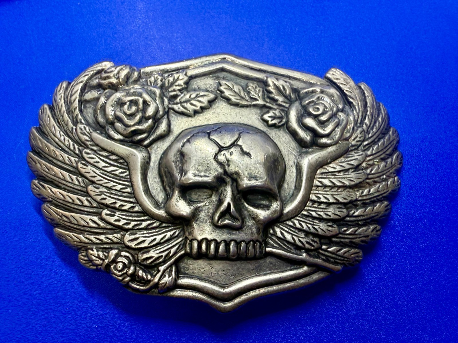 Skull with Wings Roses Halloween Gothic Punk Biker Vibe Silver Tone Belt Buckle