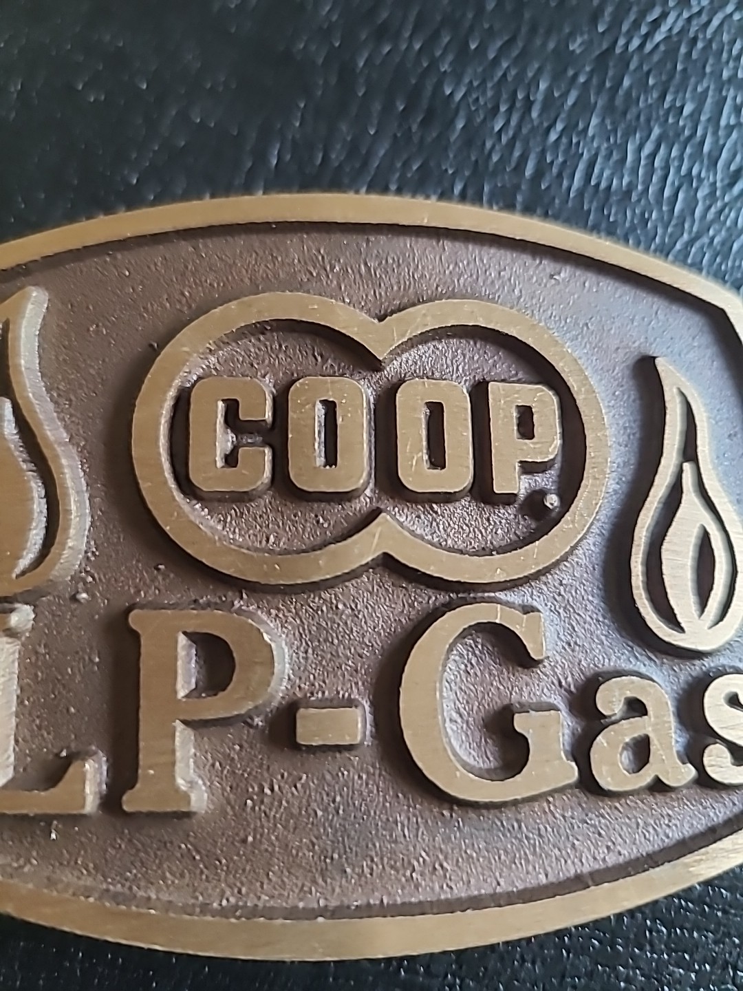 Vtg Coop LP-Gas Metal Belt Buckle Brown/Rust Color 3&Prime;x 2 1/4&Prime; Country Cowboy