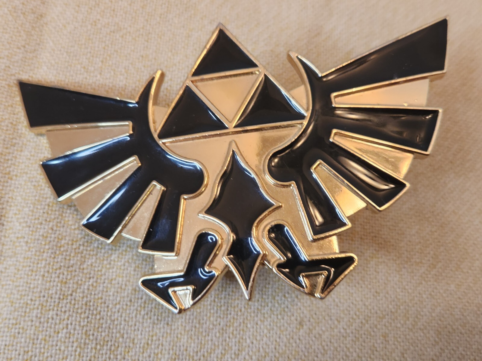 Nintendo 2011 Legend of Zelda Metal Enamel Fashion Belt Buckle 3” X 5”