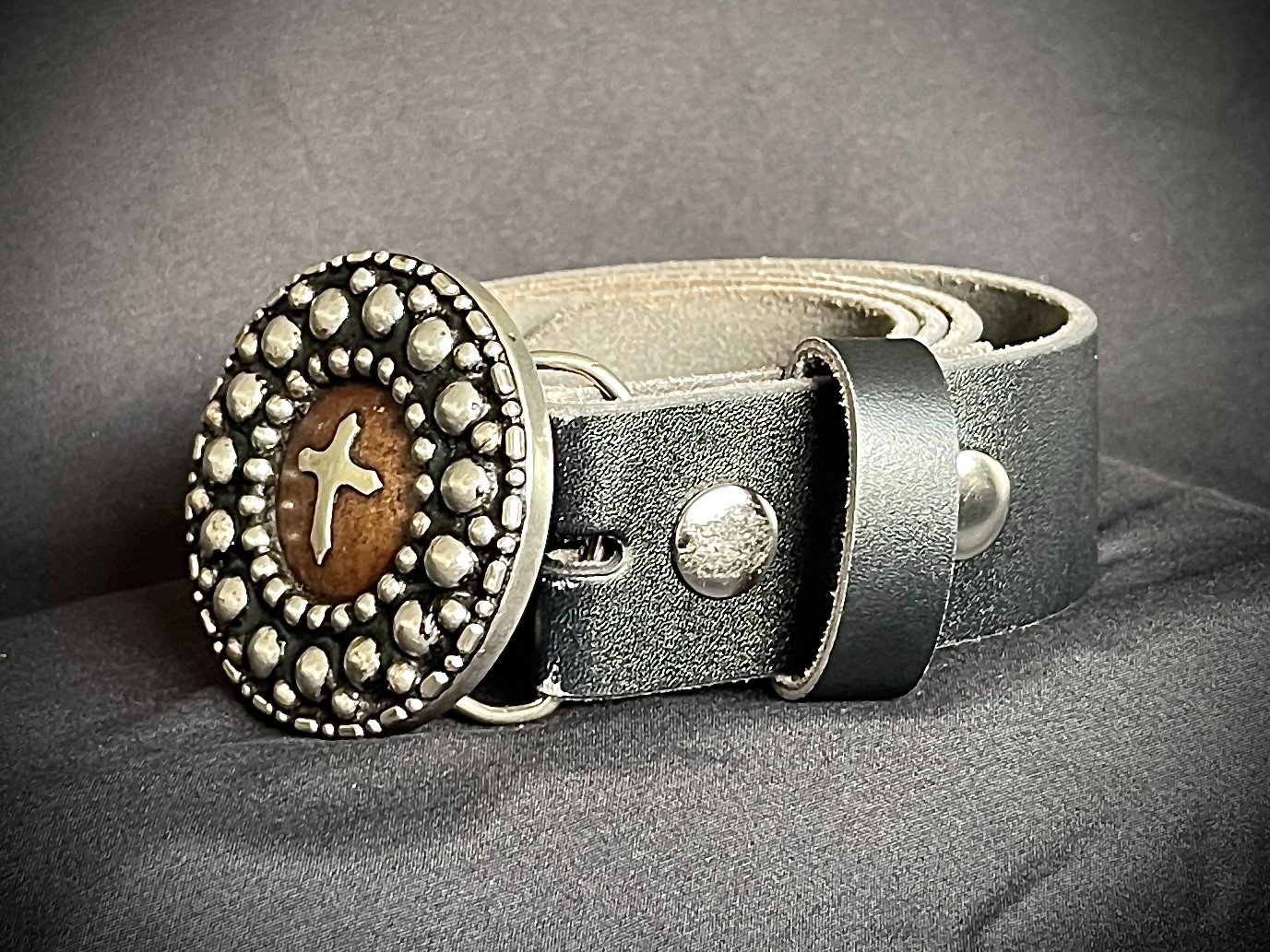 Handmade Round Cross Belt Buckle Gothic Rock Metal Darren McNeese