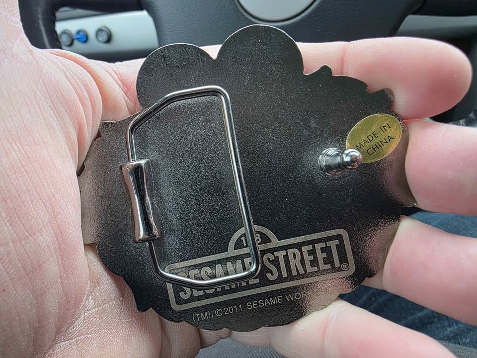 Vintage Blue Sesame Street Cookie Monster Buckle 2011 3&Prime;x3-1/2&Prime; Mirror Mouth