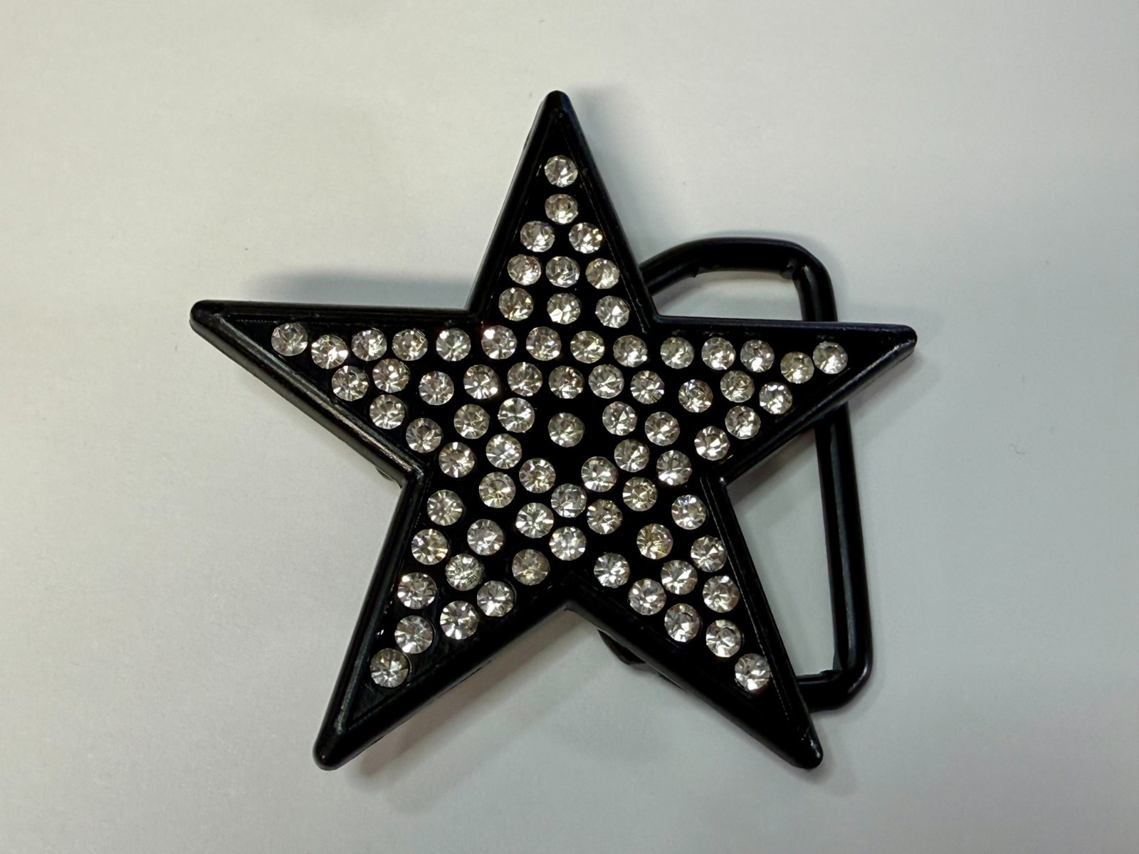 Star Shaped Buckle Rage – Clear Rhinestone Covered Black Metal Belt Buckle