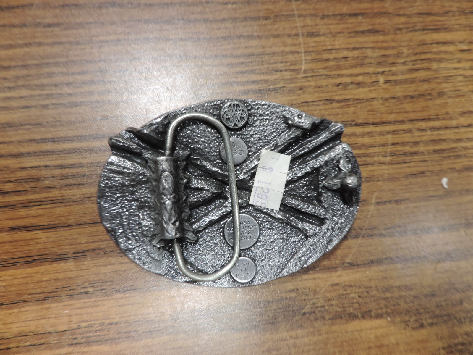 1984 bergamot BELT BUCKLE Dartboard and crossed darts