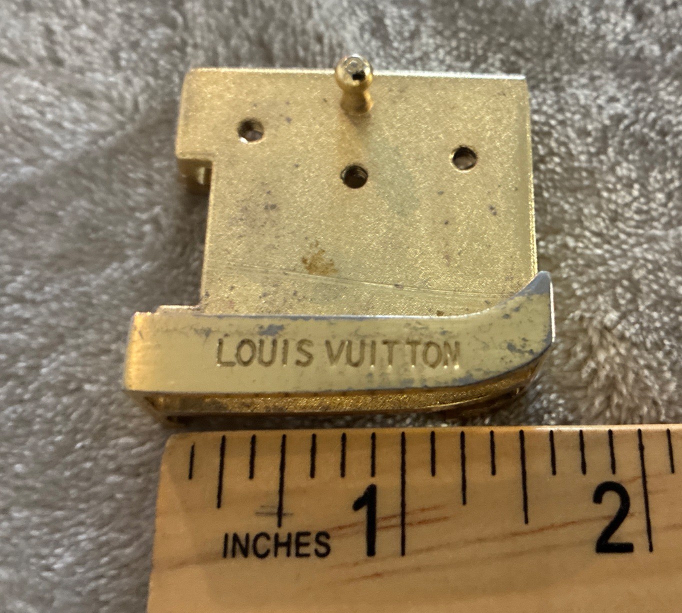 Louis Vuitton Belt Buckle LV Gold Tone 1.5&Prime; Unisex #M0568U Vintage