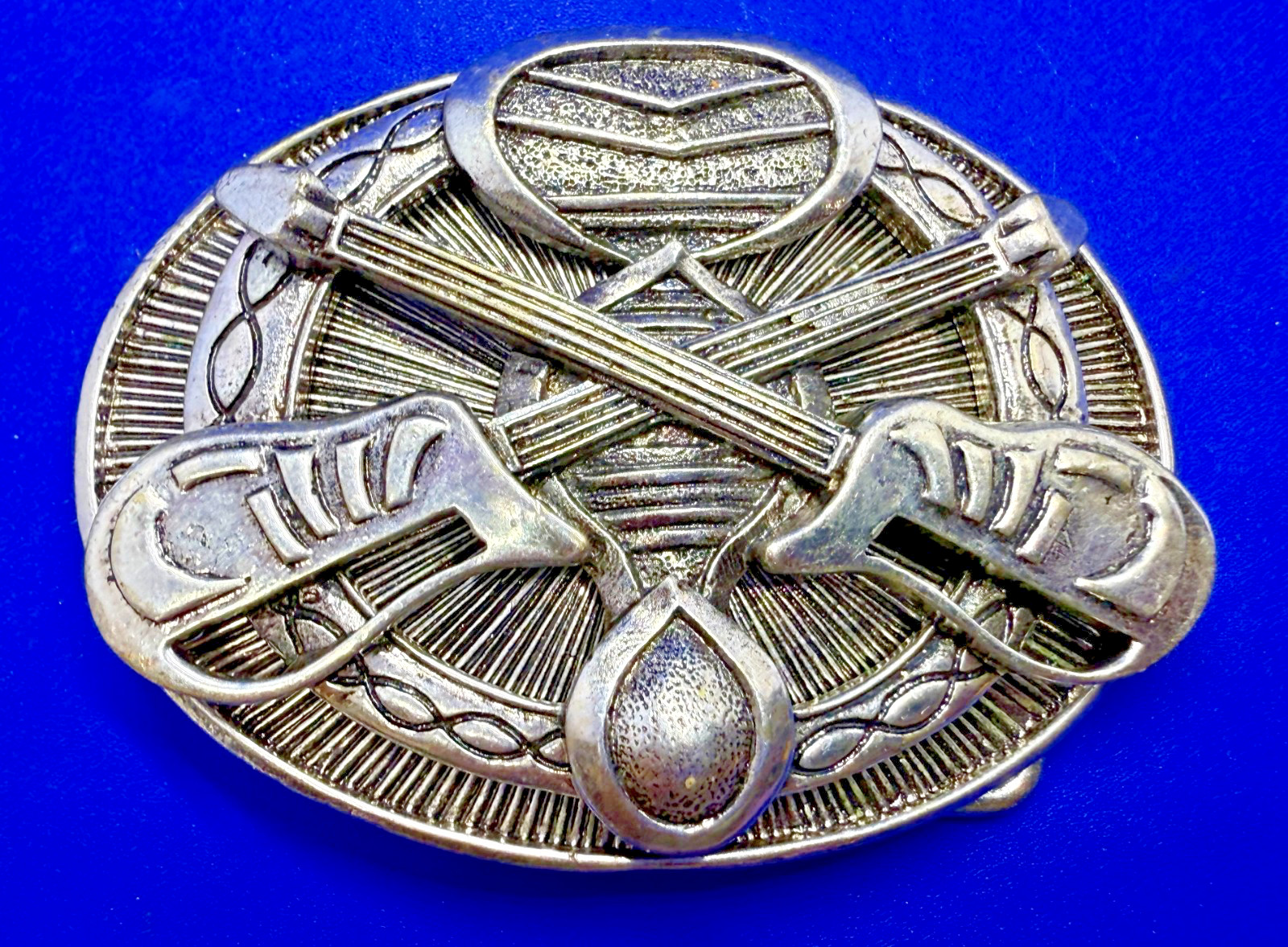 Crossed Sword&rsquo;s Weapon Gothic Punk Vibe Silver Color Silver Dagger Belt Buckle
