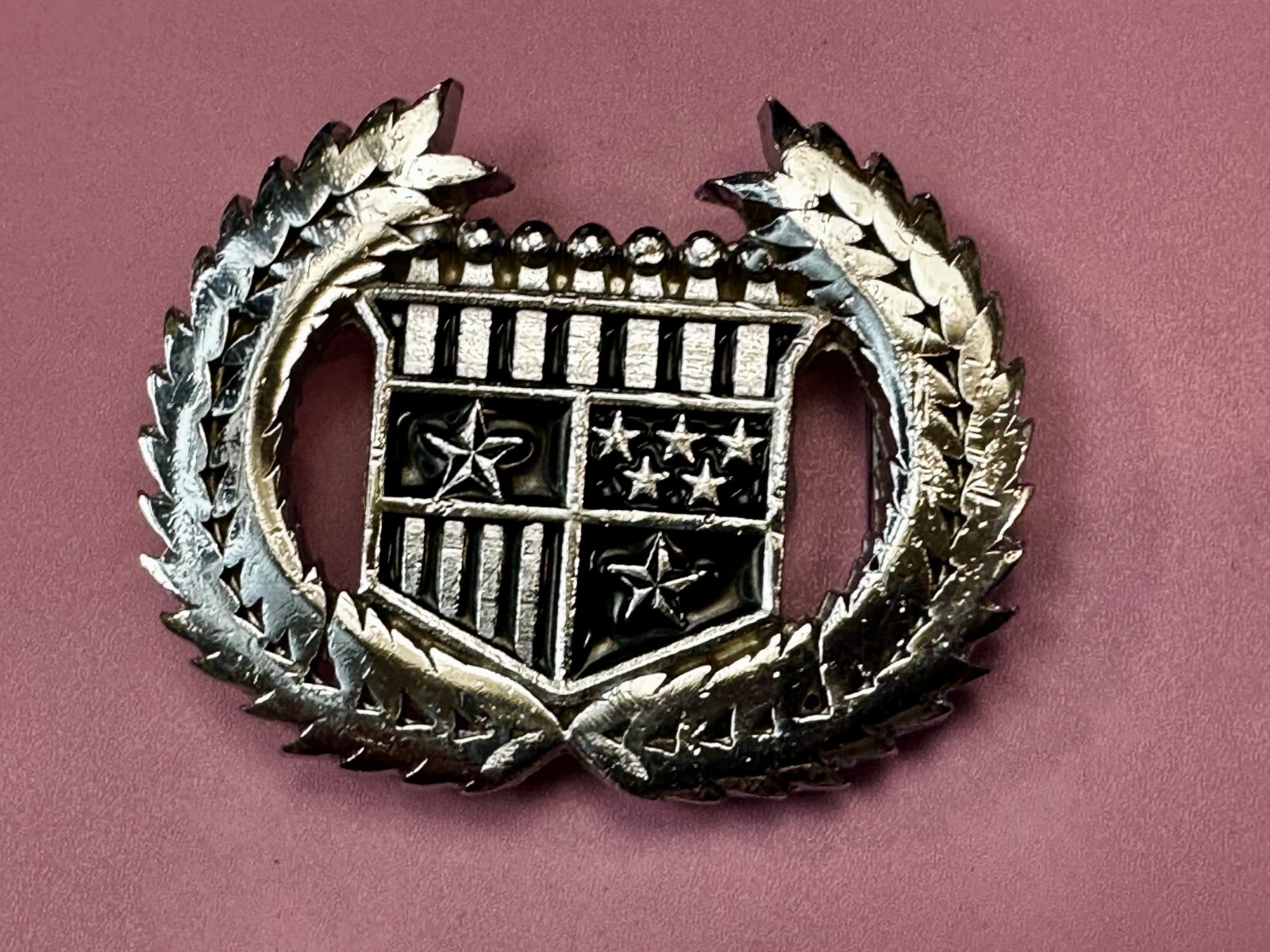 Cadillac Style Crown & Leaf Symbol Silver Tone Cutout Belt Buckle – 2002 Mobtown