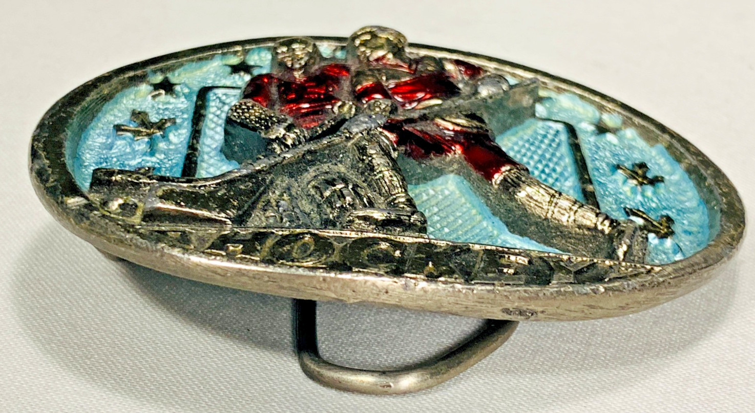 Vintage HOCKEY 1982 THE GREAT AMERICAN BUCKLE Metal w/Color #1061 CLEAN! NICE!!