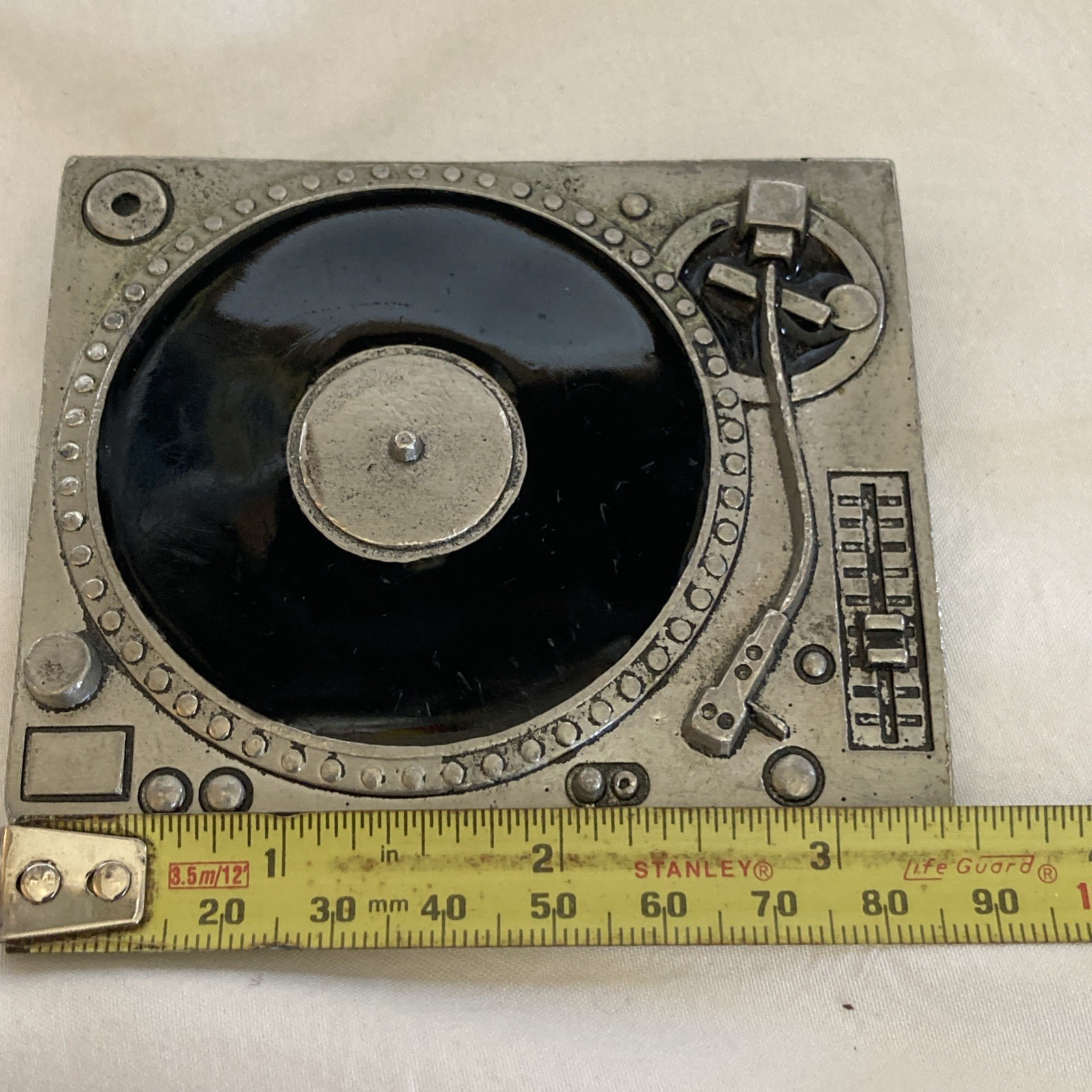 Vintage Mobtown 2006 RECORD PLAYER BELT BUCKLE PEWTER & ENAMEL