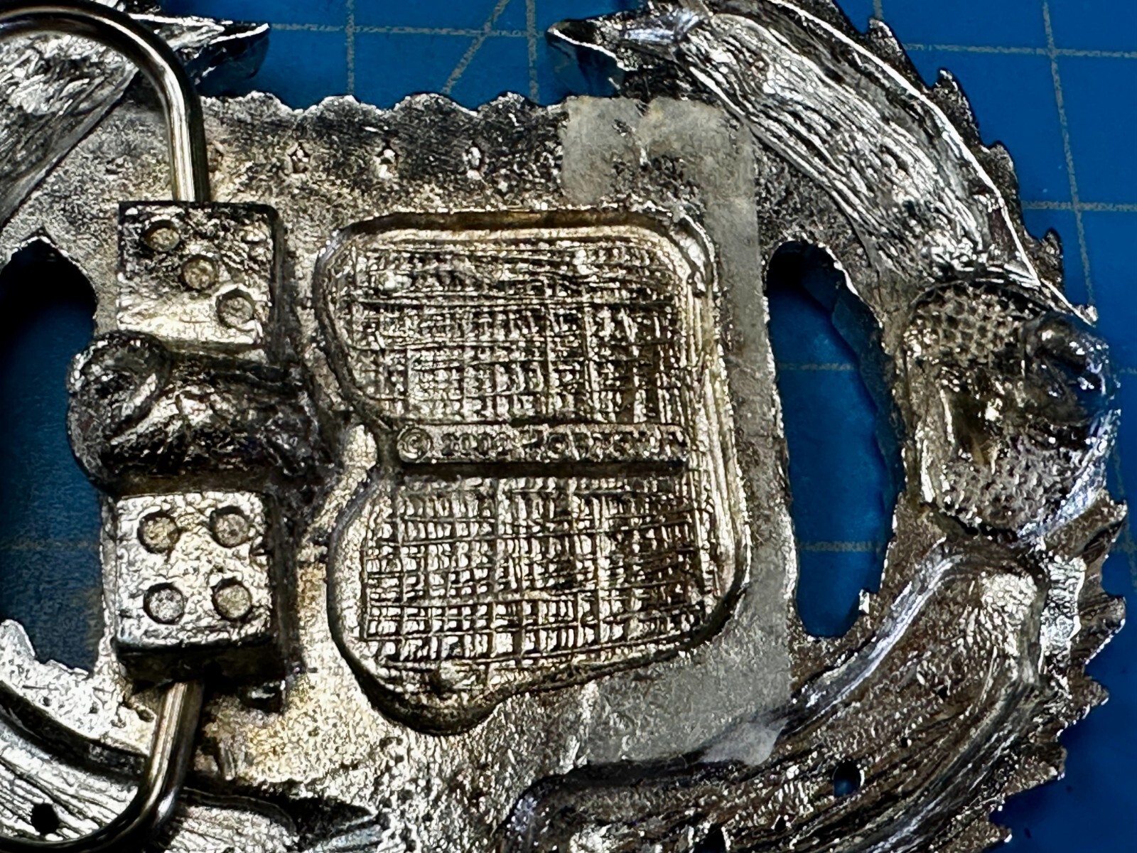 Cadillac Style Crown & Leaf Symbol Silver Tone Cutout Belt Buckle – 2002 Mobtown