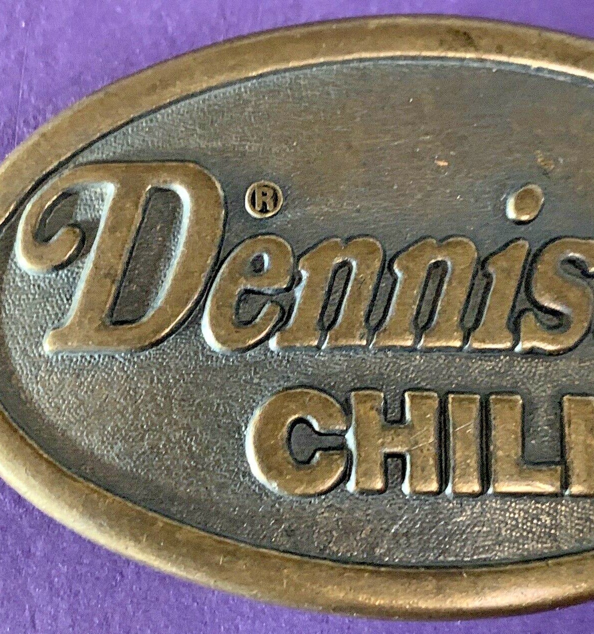 VINTAGE BELT BUCKLE DENNISON&rsquo;S CHILI ADVERTISING OVAL 3.5&Prime; WIDE COUNTRY WESTERN
