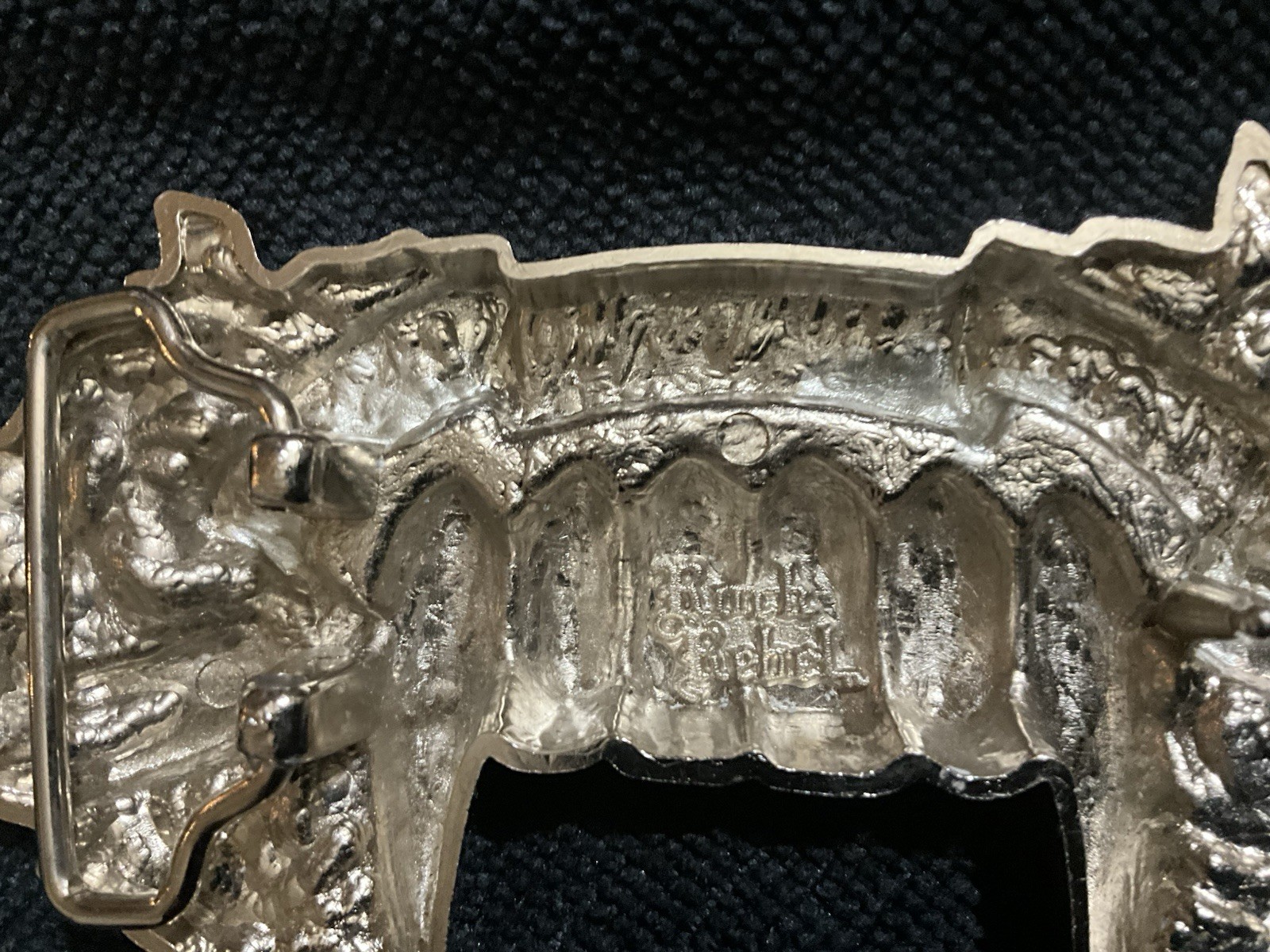 Fang Belt Buckle LOVE NEVER DIES Vintage Metal Rock Rebel Used
