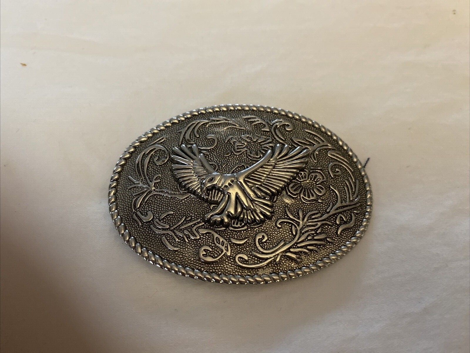 VTG Bald Eagle Soaring Ornate Oval Belt Buckle Majestic Wings Flying Patriotic