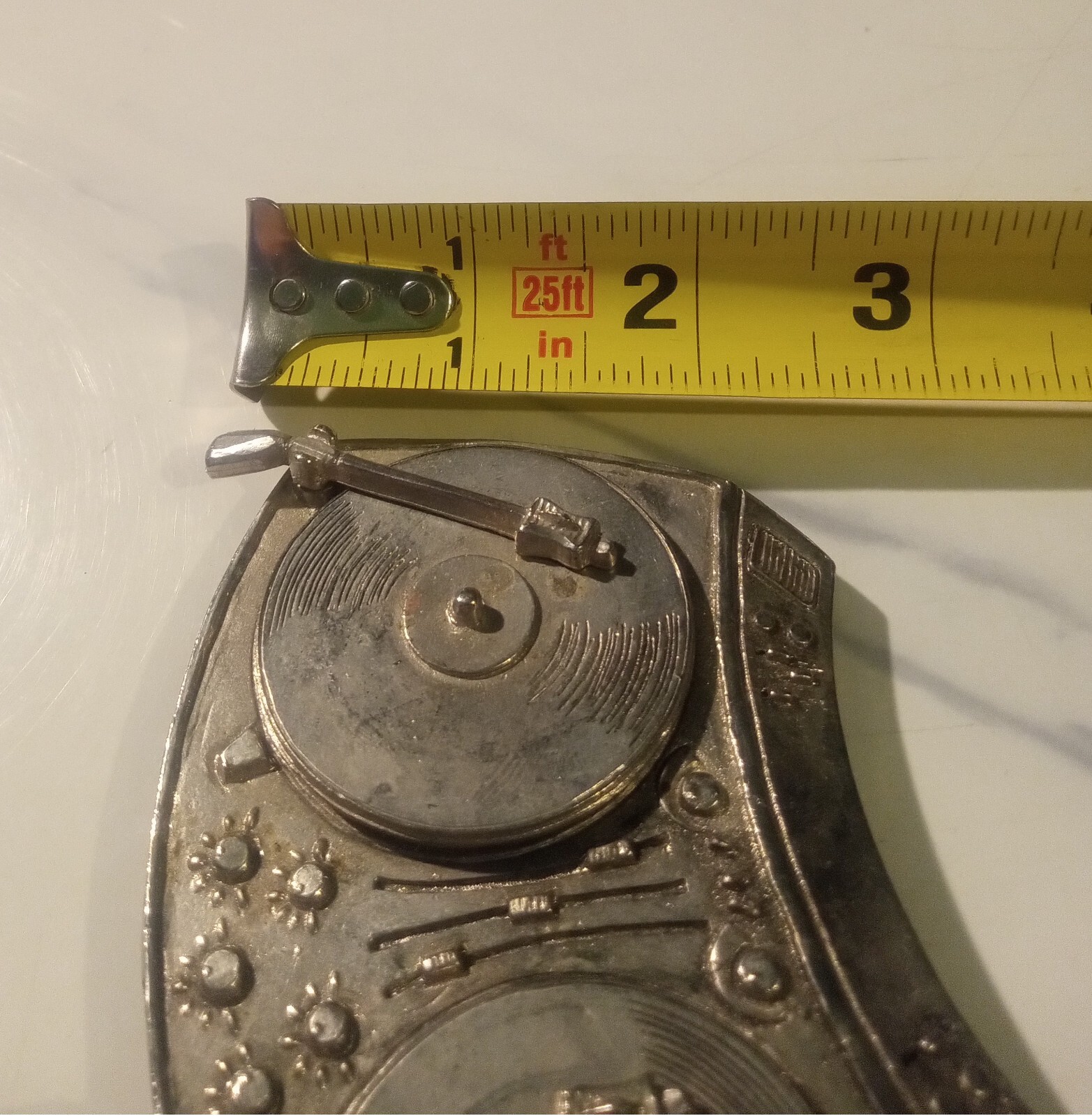 DJ Turn Tables Spinning Belt Buckle Silver Star Originator Vintage Made in USA