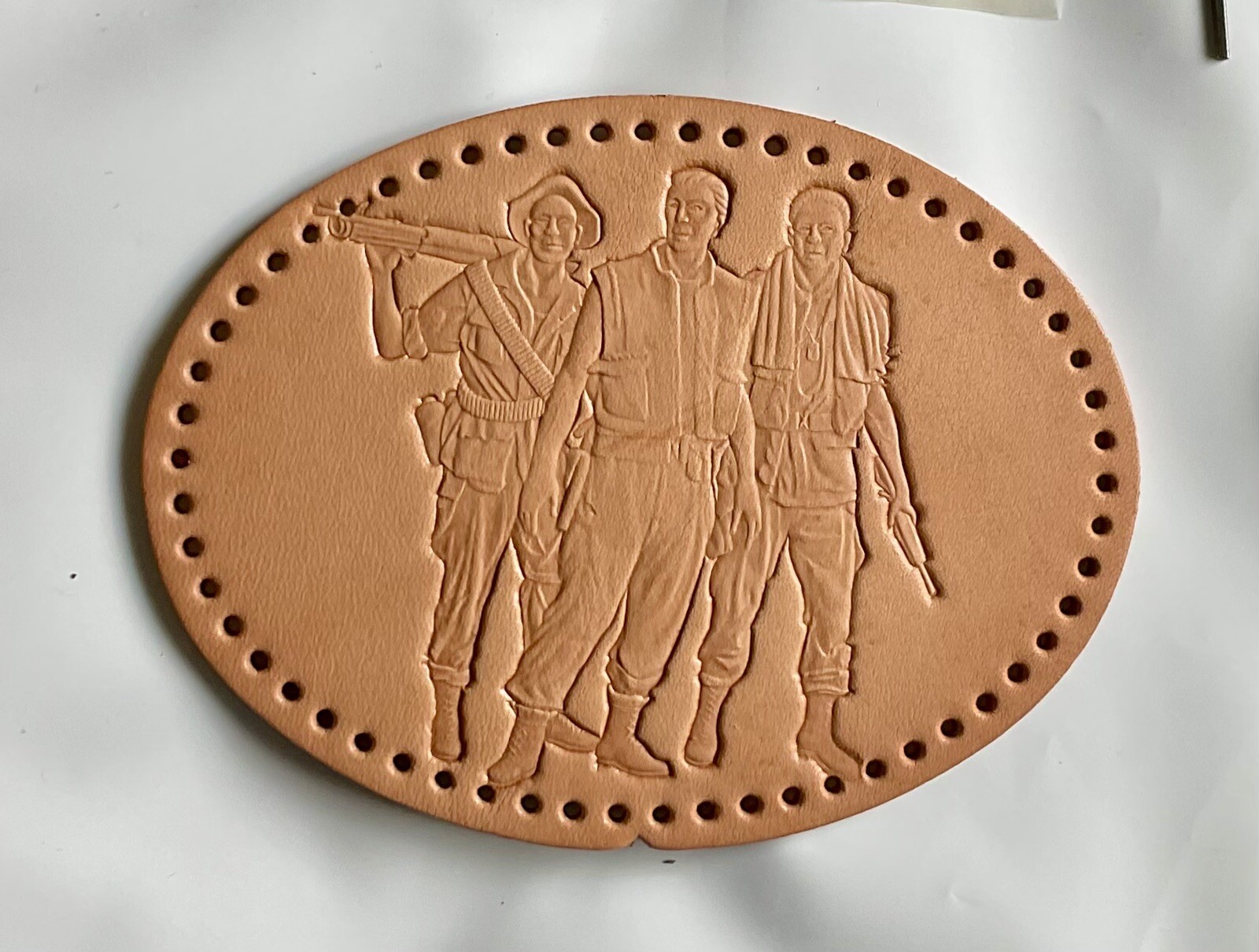 The Three Fighting Men Memorial Trophy Style Oval Belt Buckle Craft Kit – NEW