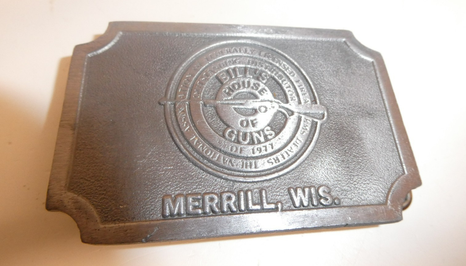 VTG Rare Merrill, WI Bill&rsquo;s House Of Guns Metal Belt Buckle 3 1/4&Prime; x 2 1/8&Prime; USA