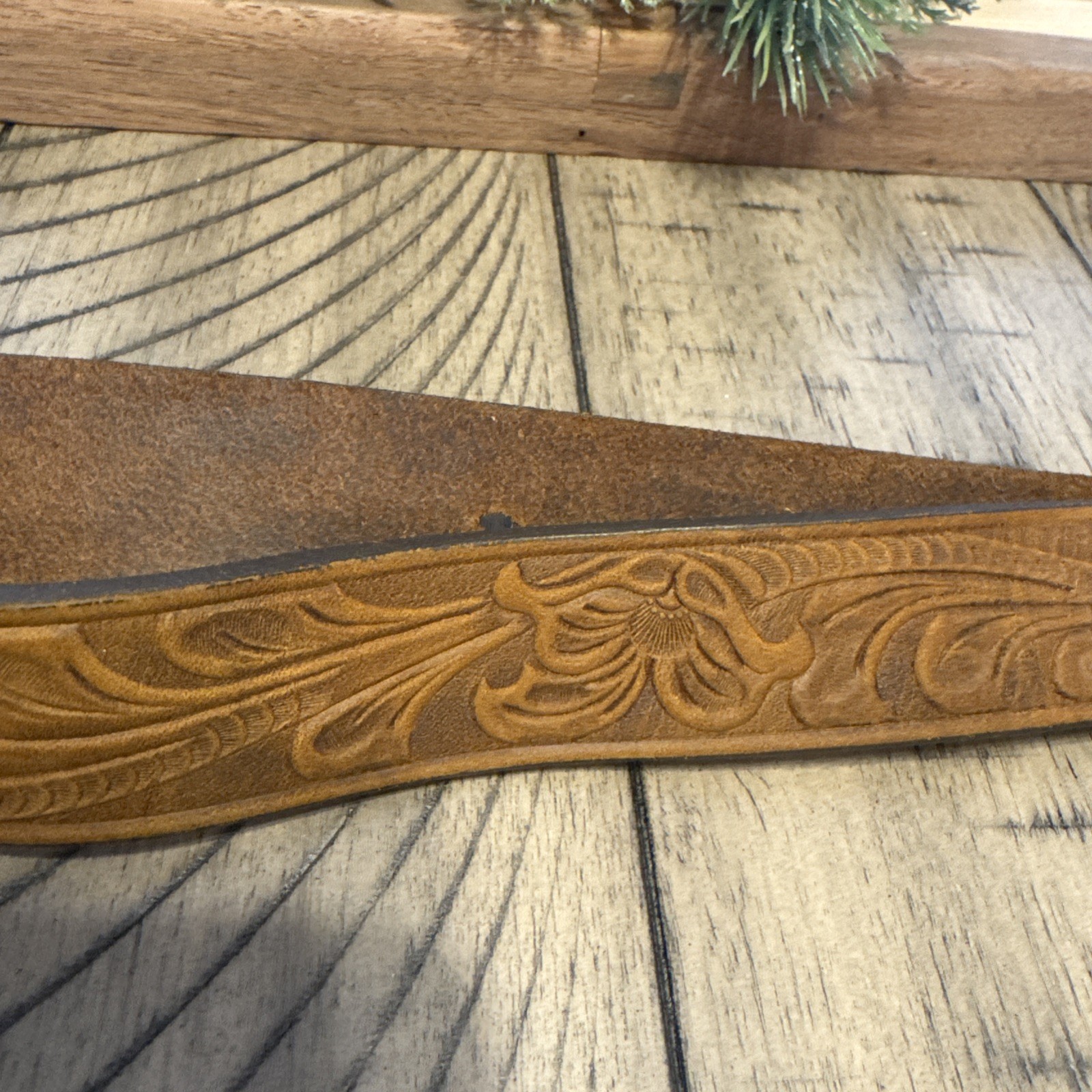 Justin Leather Belt Size 28 Brown Tooled Champion Buckle Western Rodeo