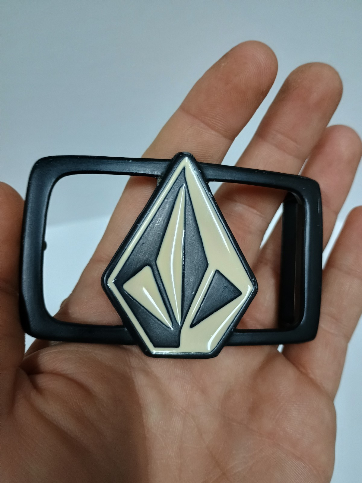 VOLCOM Belt Buckle Vintage Black And White Stone Liberation