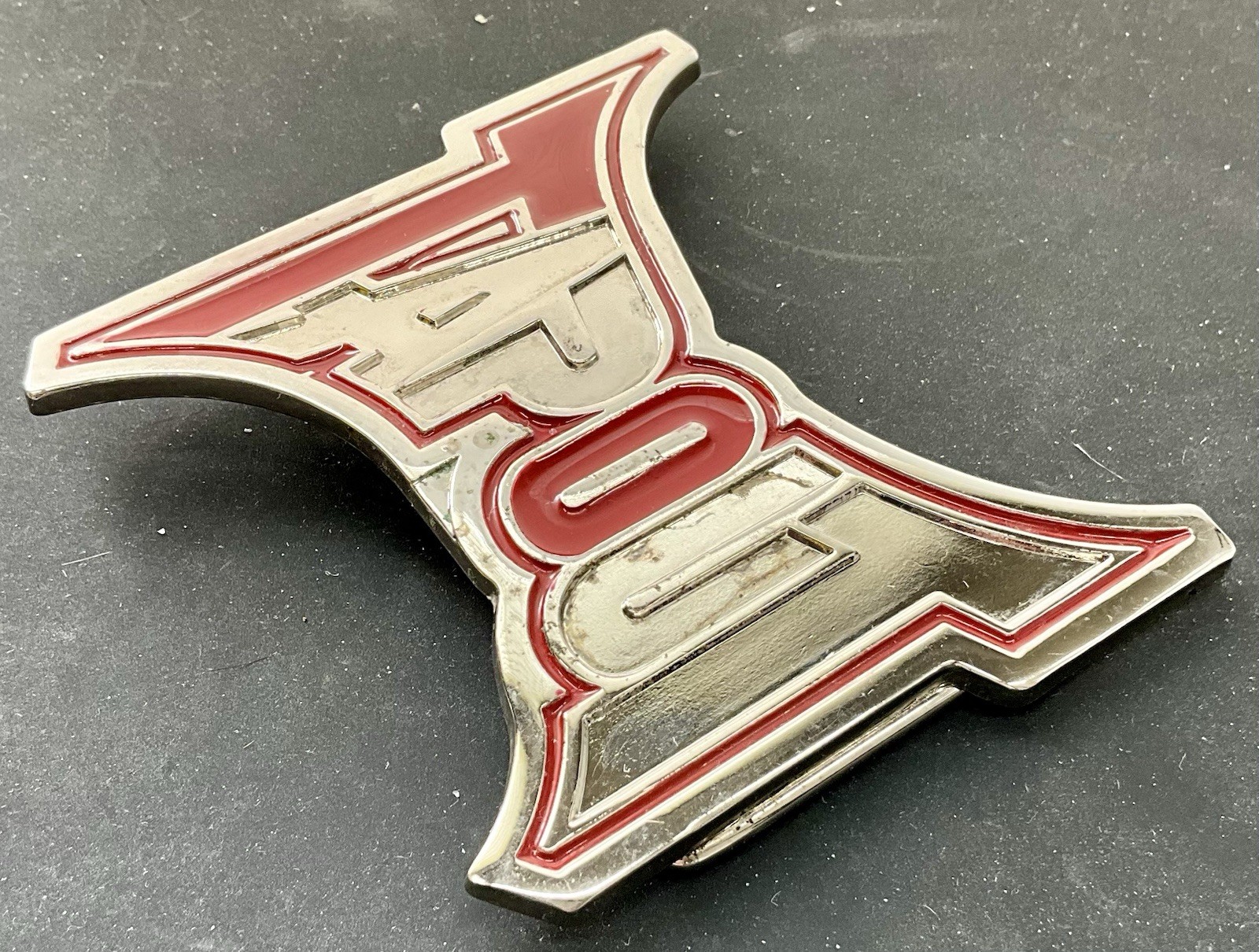 TAPOUT Logo Silver Tone & Red MMA Mixed Martial Arts Promo Belt Buckle Y2K