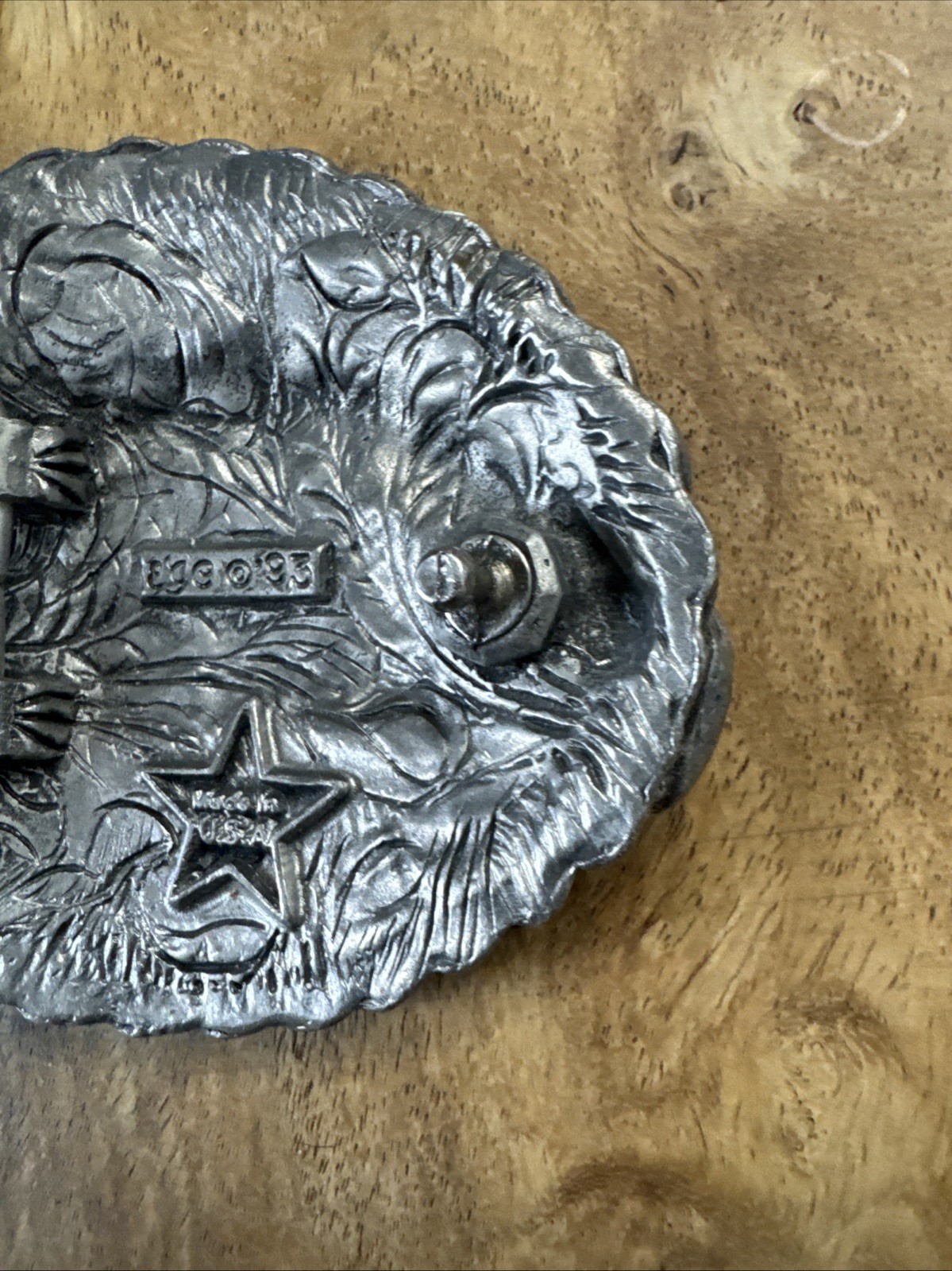 AMERICAN EAGLE HEAD ATTACKING BEAK SILVER COLOR VINTAGE 1993 EGE BELT BUCKLE USA