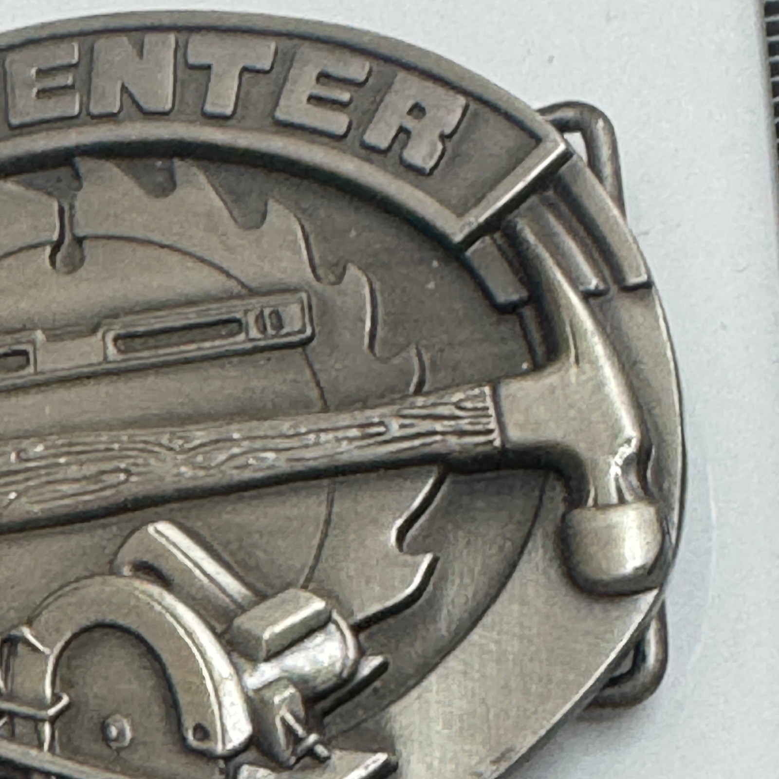 Siskiyou Carpenter Belt Buckle 1991 Pewter Hammer Saw Tape Measure Tool Design
