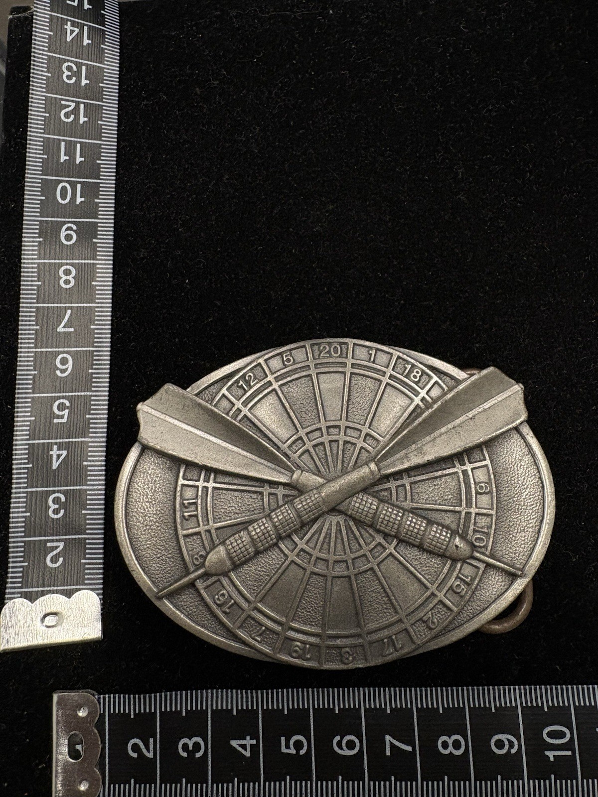 Vintage 1984 Bergamot Brass Works belt buckle dartboard and crossed dart RARE