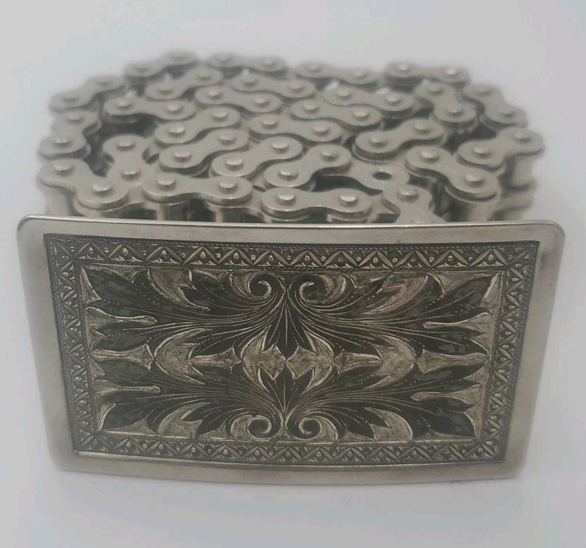 Vintage 1970s Japan D.I.D.40 Motorcycle Chain Belt Etched Buckle 32&Prime; Stainless
